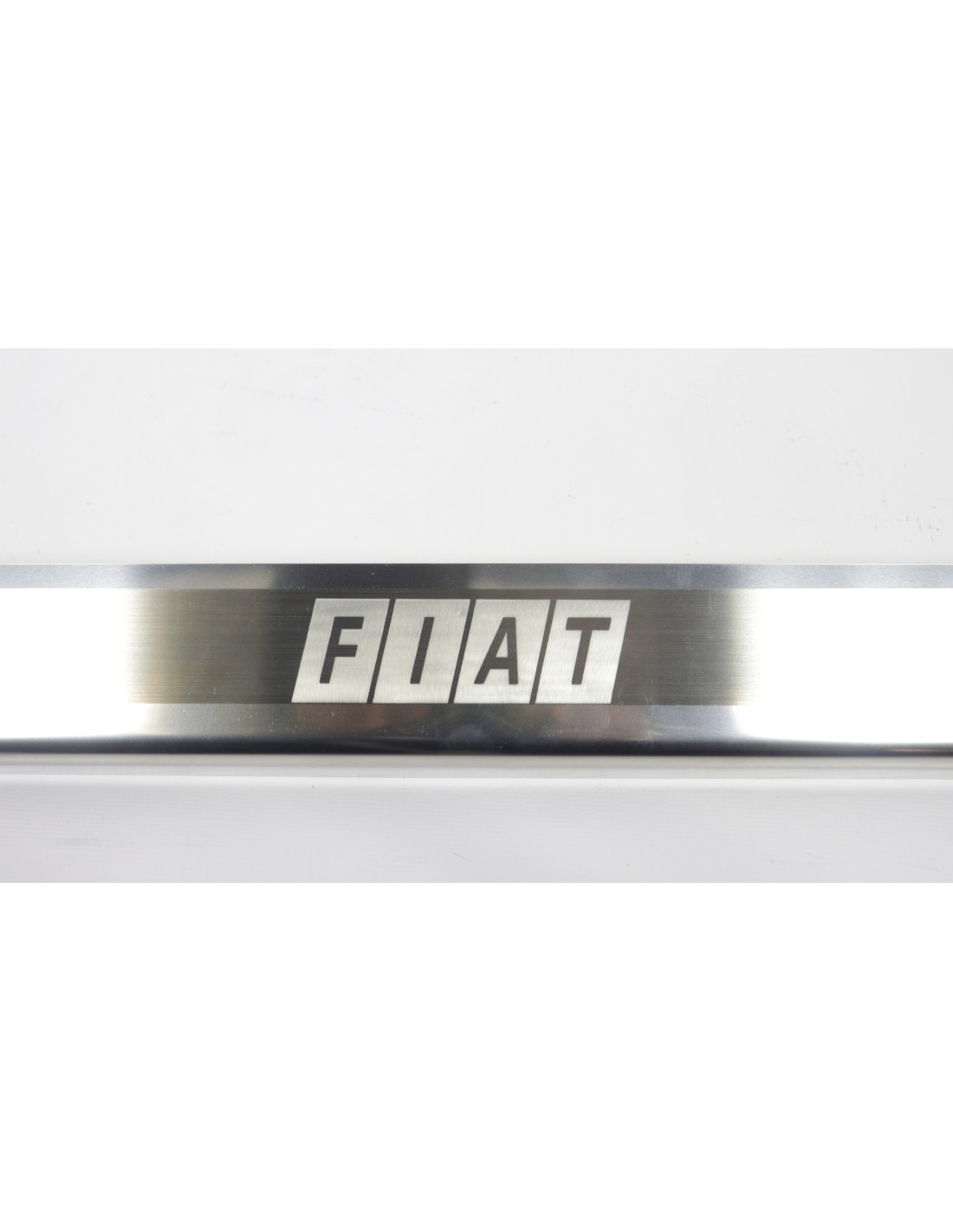  - Fiat - Tröskellock Fiat Bravo 2007+ - 1 - Skydda och förbättra din Fiat Bravo med hållbara tröskelkåpor som är utformade för 