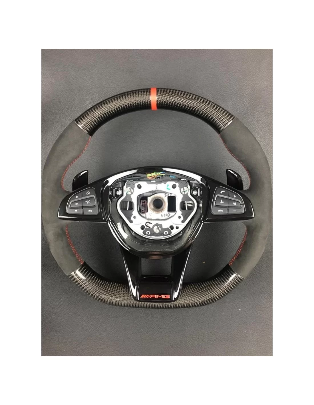 - Steering Wheels - Volante AMG em fibra de carbono para Mercedes-Benz W205 W213 E-Class C-Class - 1 - Actualize o seu Mercedes - Steering Wheels - Volante AMG em fibra de carbono para Mercedes-Benz W205 W213 E-Class C-Class - 1 - Actualize o seu Mercedes