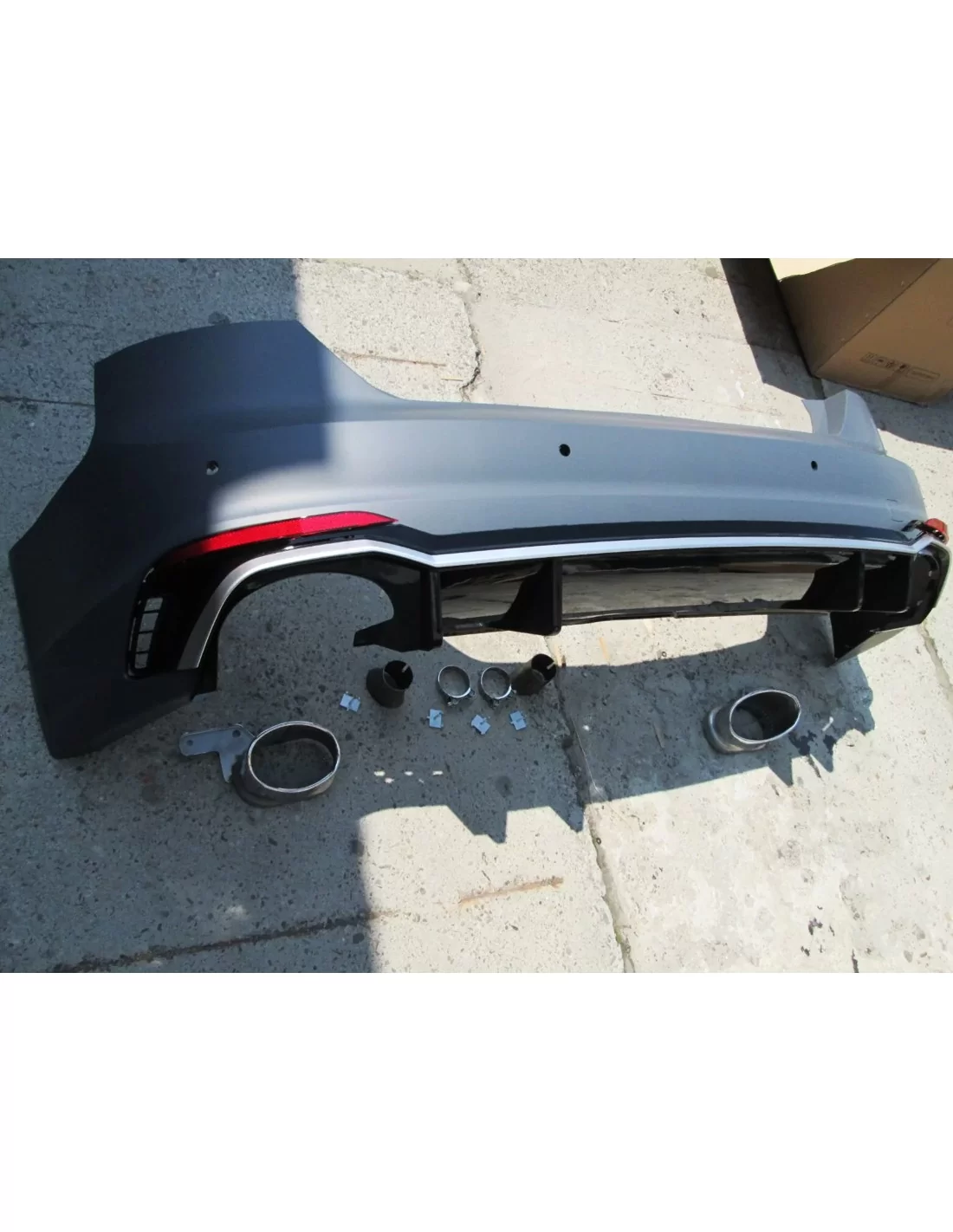Zderzak tylny z końcówkami rur wydechowych RS5 do Audi A5 F5 2016-2020 Audi, Audi A5 2016-2019 (F5) Audi Zderzak tylny z końcówkami rur wydechowych RS5 do Audi A5 F5 2016-2020 Audi, Audi A5 2016-2019 (F5) Audi