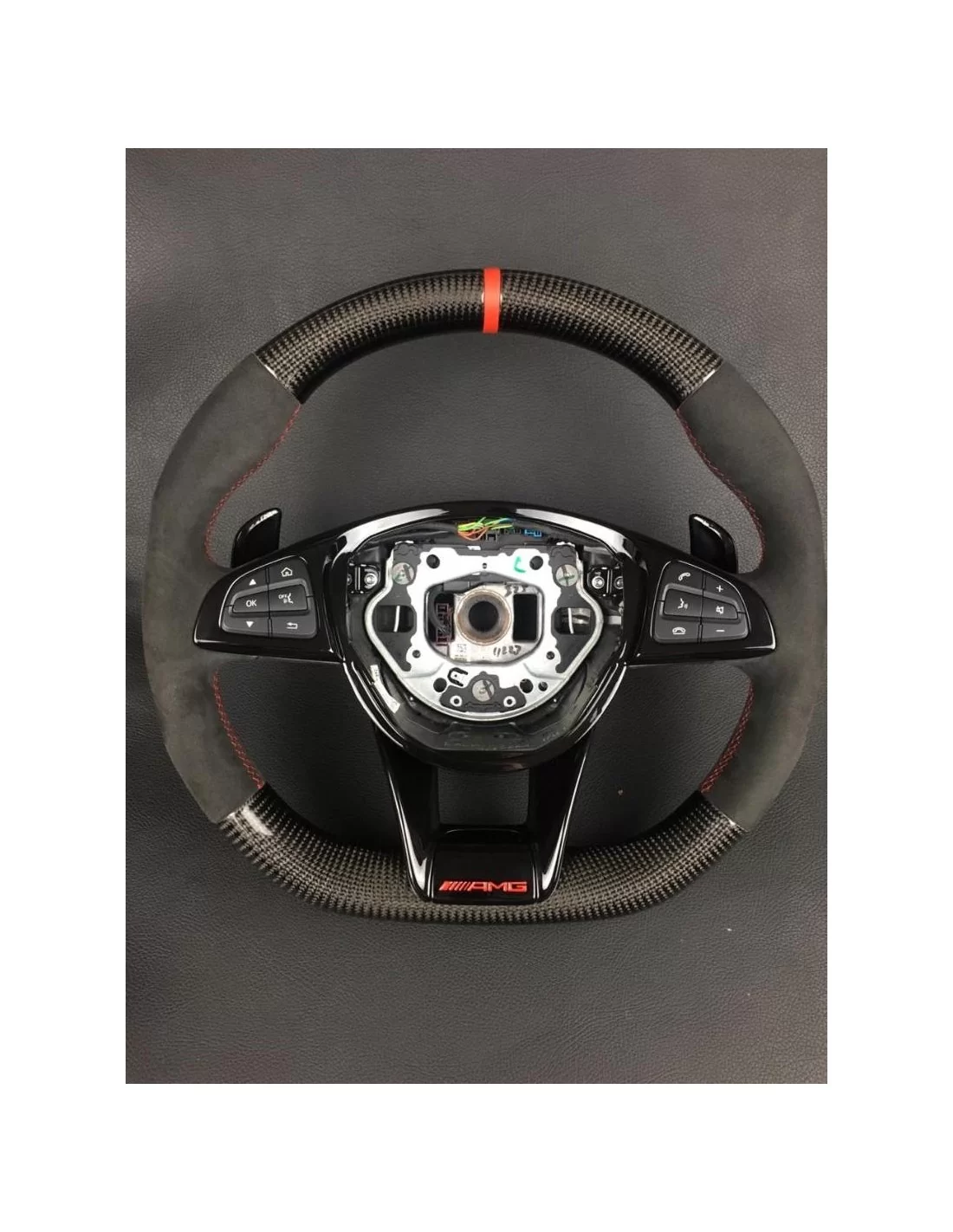 - Steering Wheels - Volante AMG em fibra de carbono para Mercedes-Benz W205 W213 E-Class C-Class - 4 - Actualize o seu Mercedes - Steering Wheels - Volante AMG em fibra de carbono para Mercedes-Benz W205 W213 E-Class C-Class - 4 - Actualize o seu Mercedes