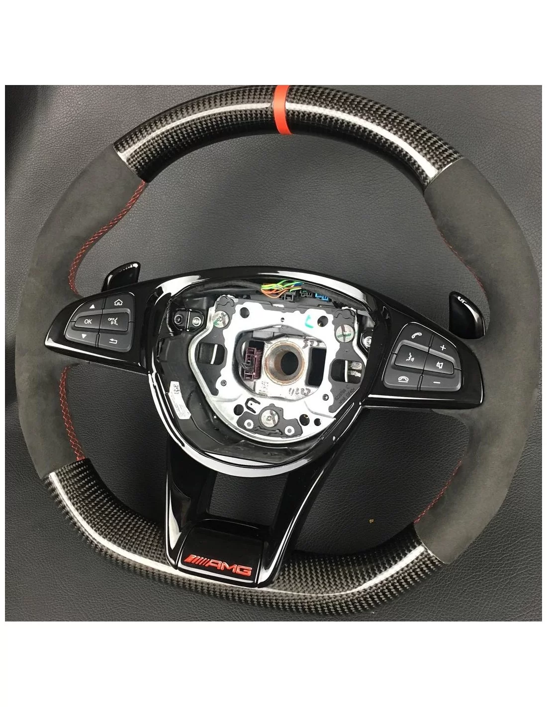 - Steering Wheels - Volante AMG em fibra de carbono para Mercedes-Benz W205 W213 E-Class C-Class - 5 - Actualize o seu Mercedes - Steering Wheels - Volante AMG em fibra de carbono para Mercedes-Benz W205 W213 E-Class C-Class - 5 - Actualize o seu Mercedes