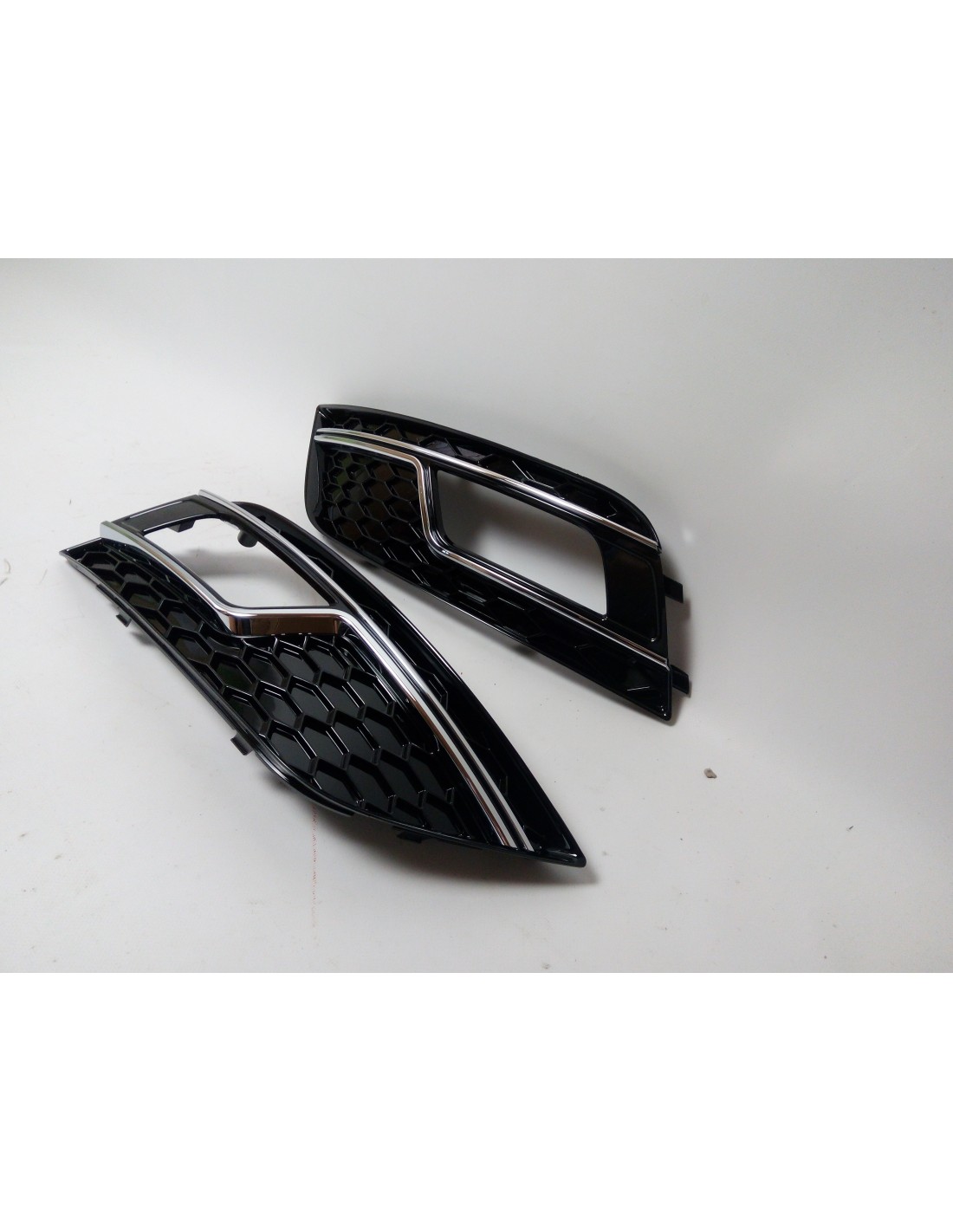  - Audi - Für Audi A4 B8 2012-2015 Grill Nebelscheinwerfer Kühlergrill in RS4 Optik schwarz schwarz - 1 - Kaufen Sie den Audi A4