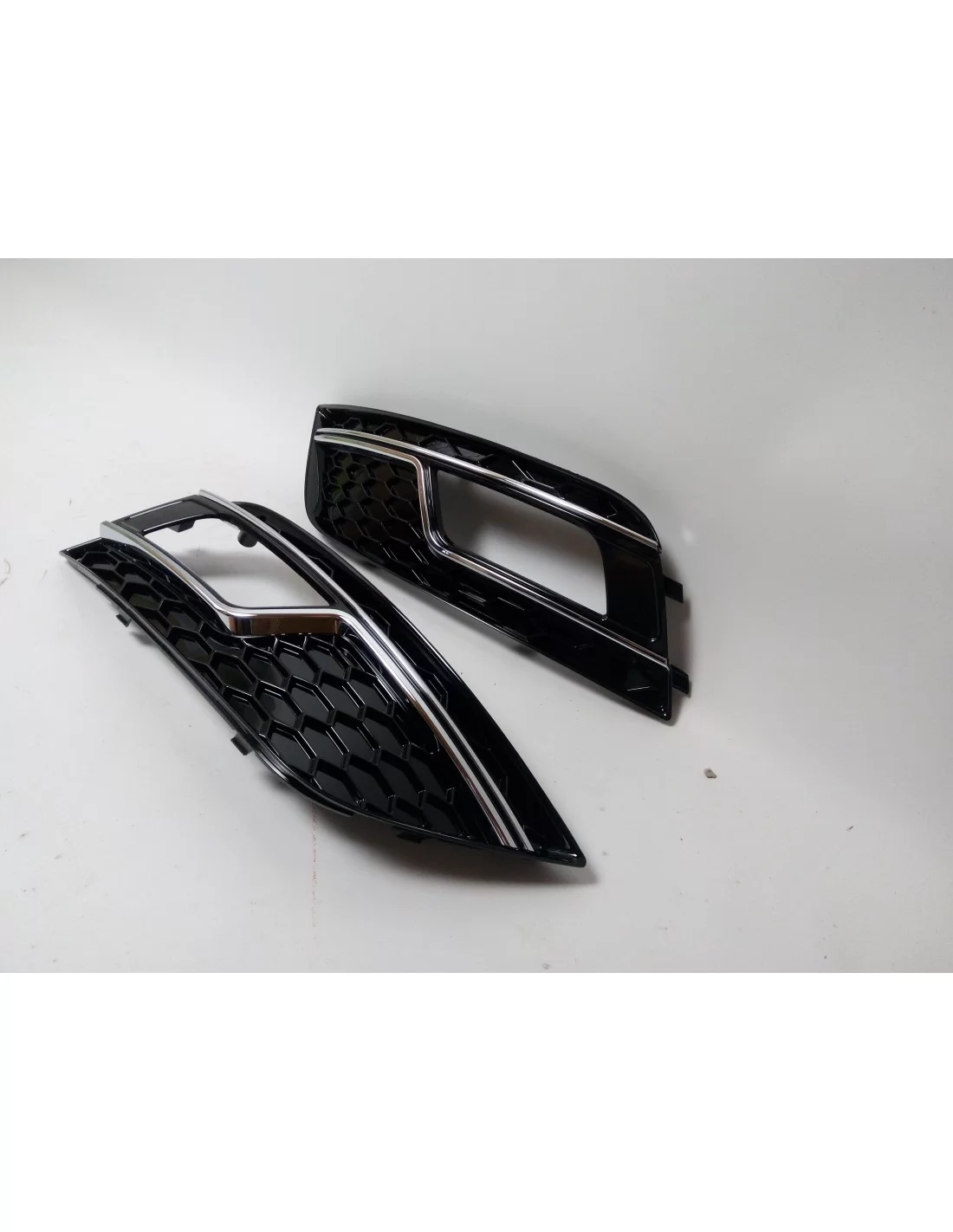  - Audi - For Audi A4 B8 2012-2015 Grill fog light grille in RS4 look black black - 1 - Buy the Audi A4 B8 (2012-2015) Fog Light