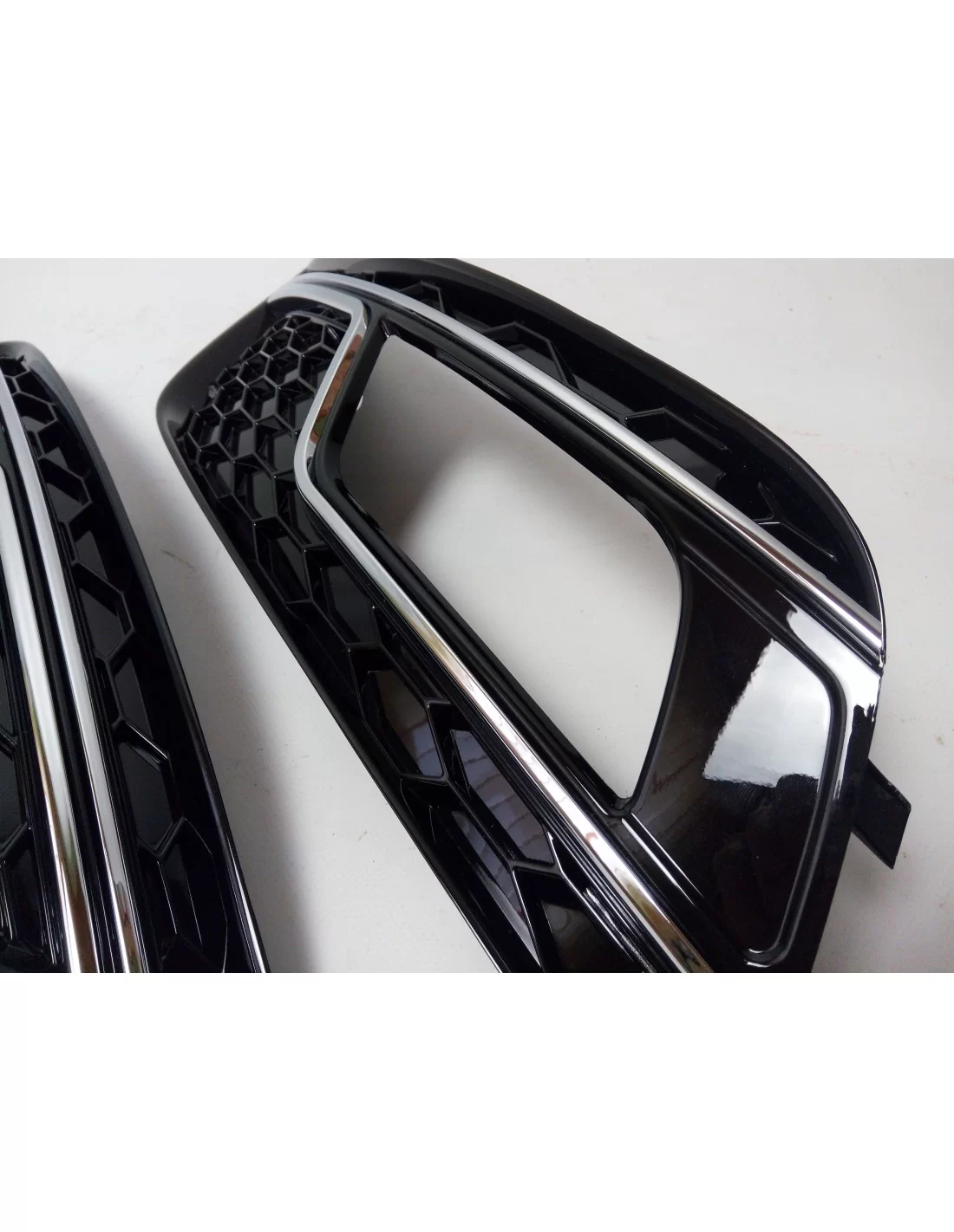  - Audi - Für Audi A4 B8 2012-2015 Grill Nebelscheinwerfer Kühlergrill in RS4 Optik schwarz schwarz - 3 - Kaufen Sie den Audi A4