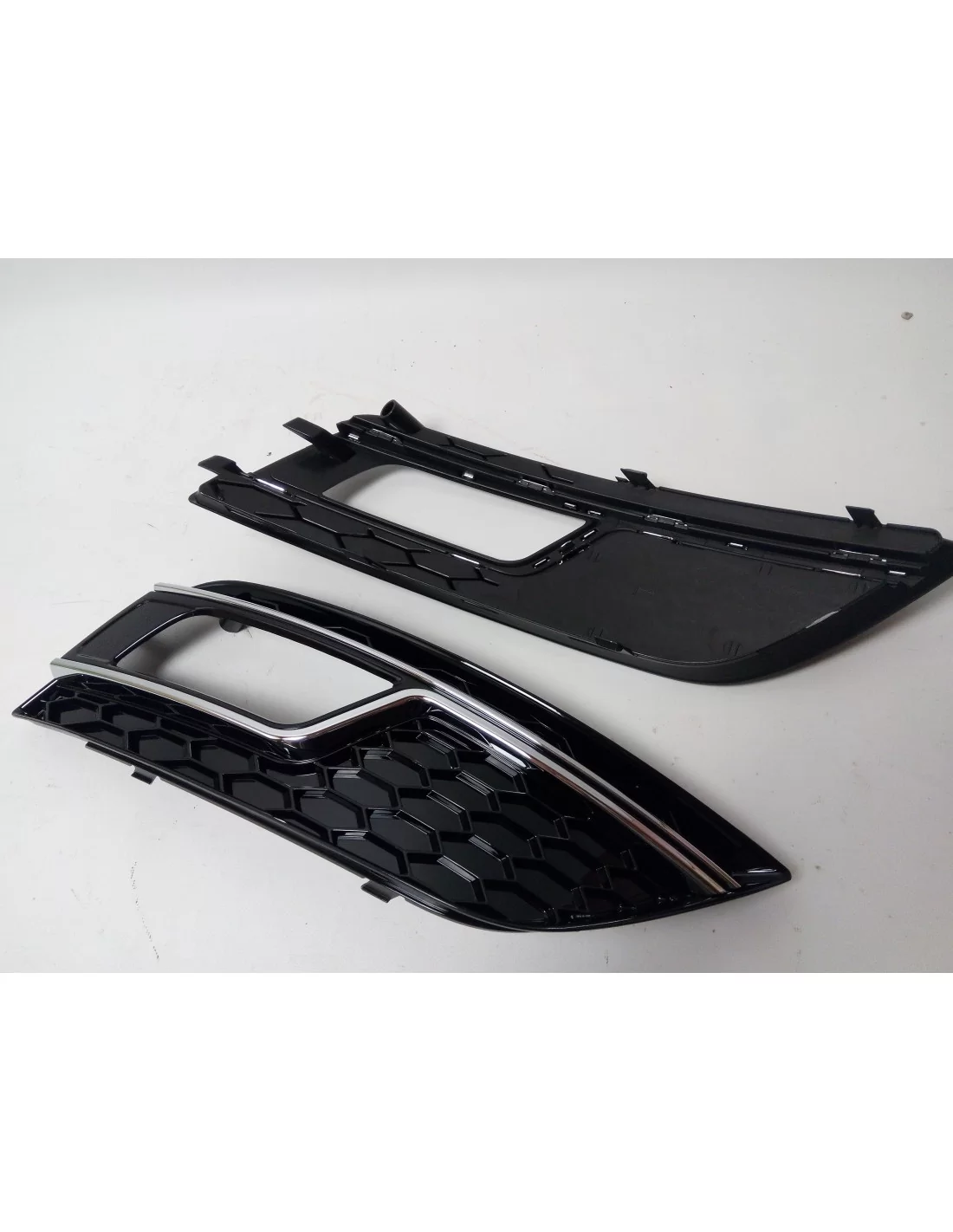  - Audi - Voor Audi A4 B8 2012-2015 Grill mistlamp grille in RS4 look zwart zwart - 6 - Koop de Audi A4 B8 (2012-2015) Mistlicht
