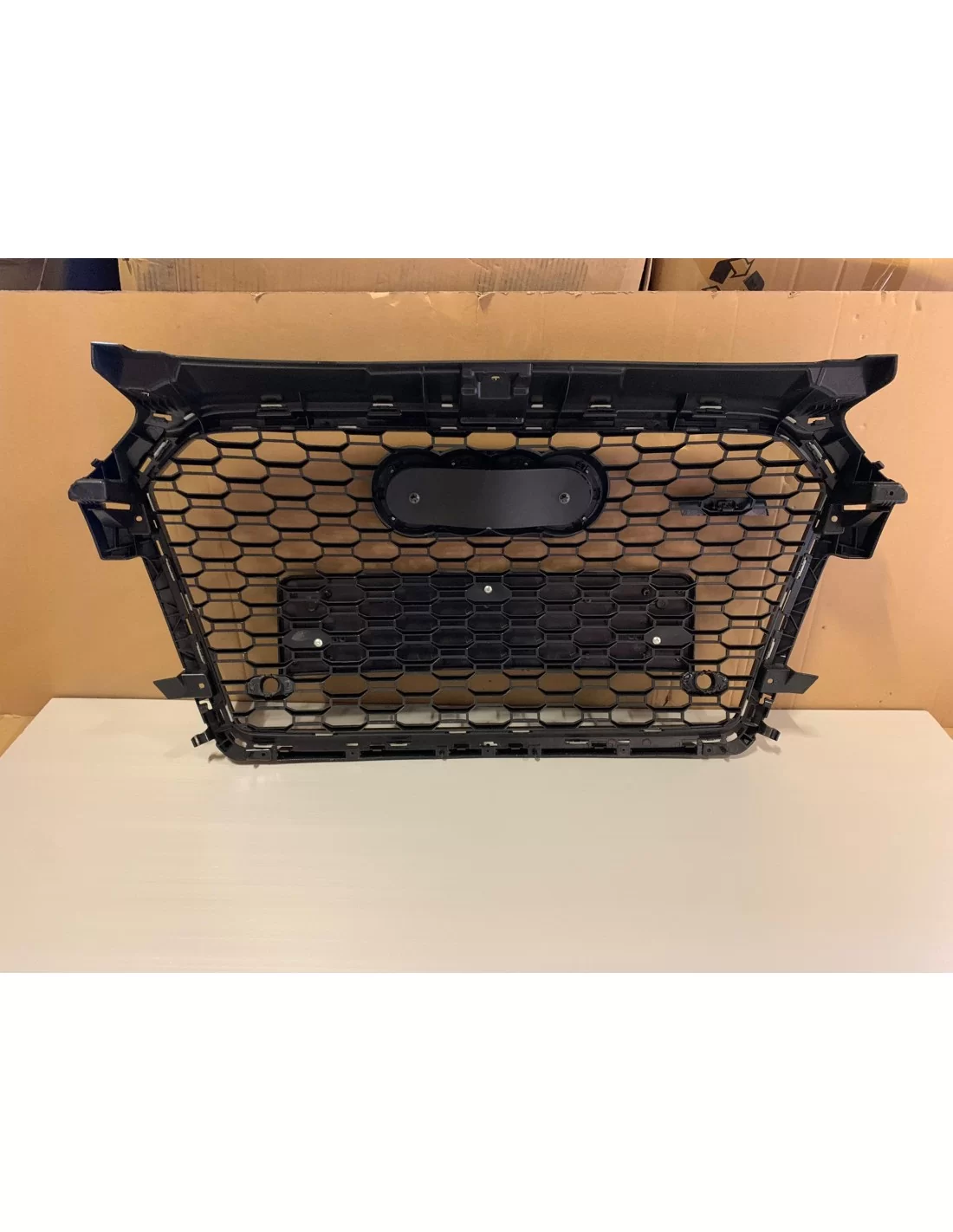 - Audi - For Audi A1 2015-2018 8X grille honeycomb grille front grille in RS1 look black chrome - 6 - Buy the Audi A1 2015-2018 - Audi - For Audi A1 2015-2018 8X grille honeycomb grille front grille in RS1 look black chrome - 6 - Buy the Audi A1 2015-2018
