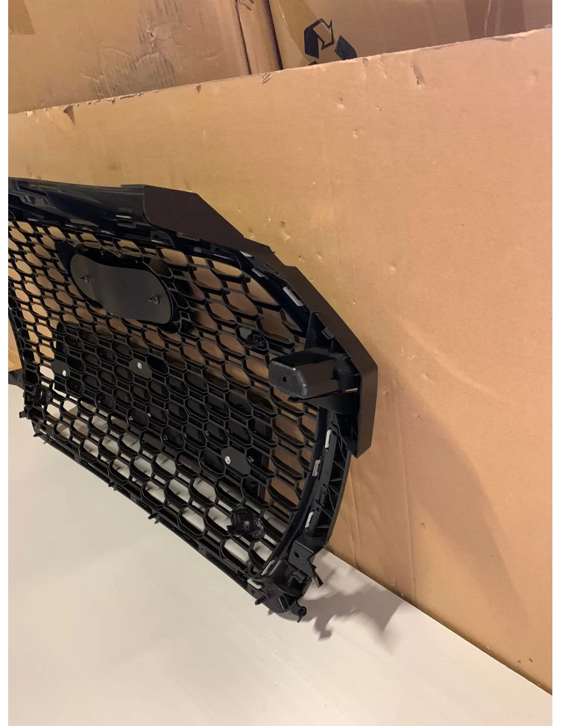  - Audi - Für Audi A1 2015-2018 8X Kühlergrill Wabengrill Frontgrill in RS1 Optik schwarz chrom - 5 - Kaufen Sie den Audi A1 201