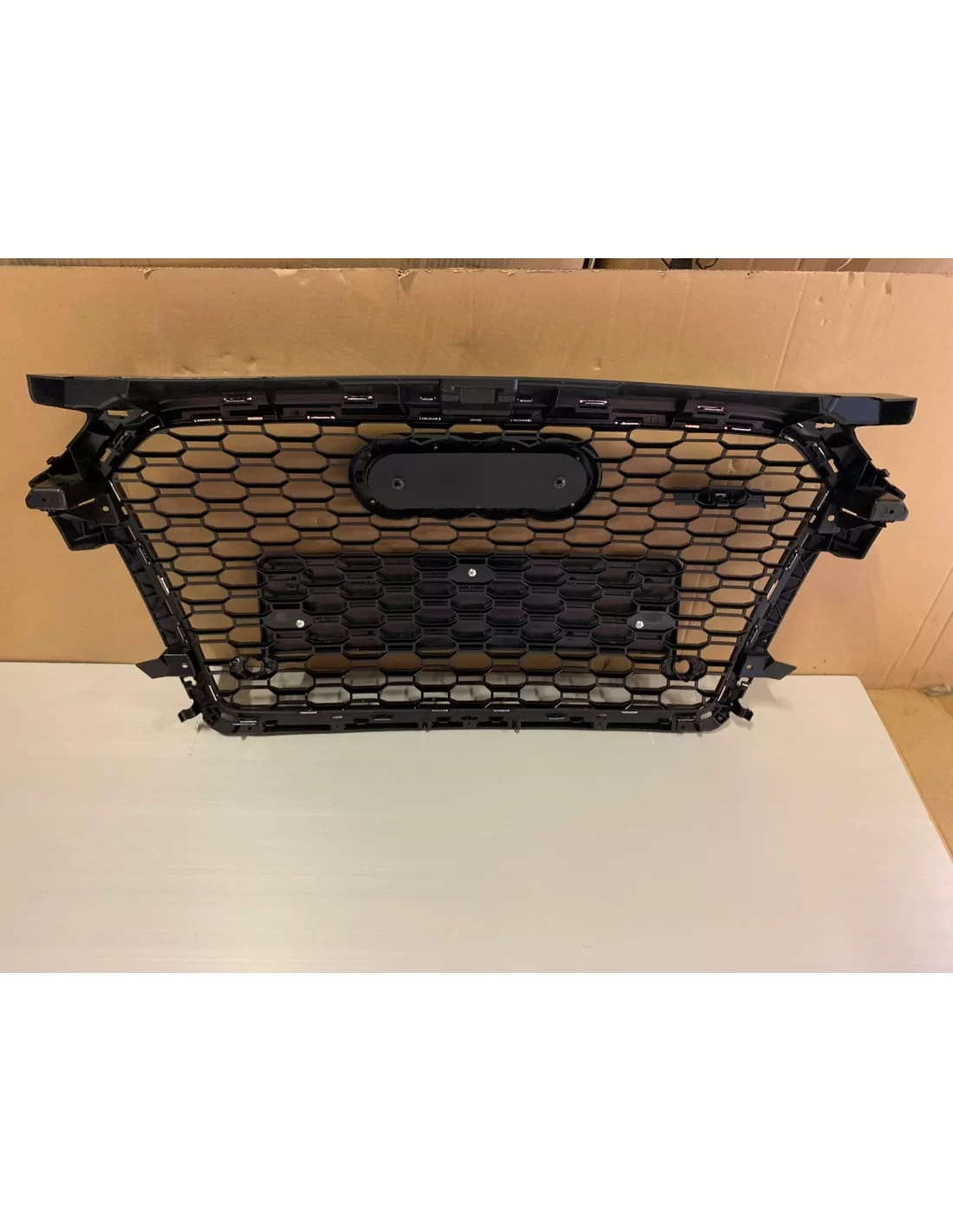 - Audi - For Audi A1 2015-2018 8X grille honeycomb grille front grille in RS1 look black chrome - 4 - Buy the Audi A1 2015-2018 - Audi - For Audi A1 2015-2018 8X grille honeycomb grille front grille in RS1 look black chrome - 4 - Buy the Audi A1 2015-2018
