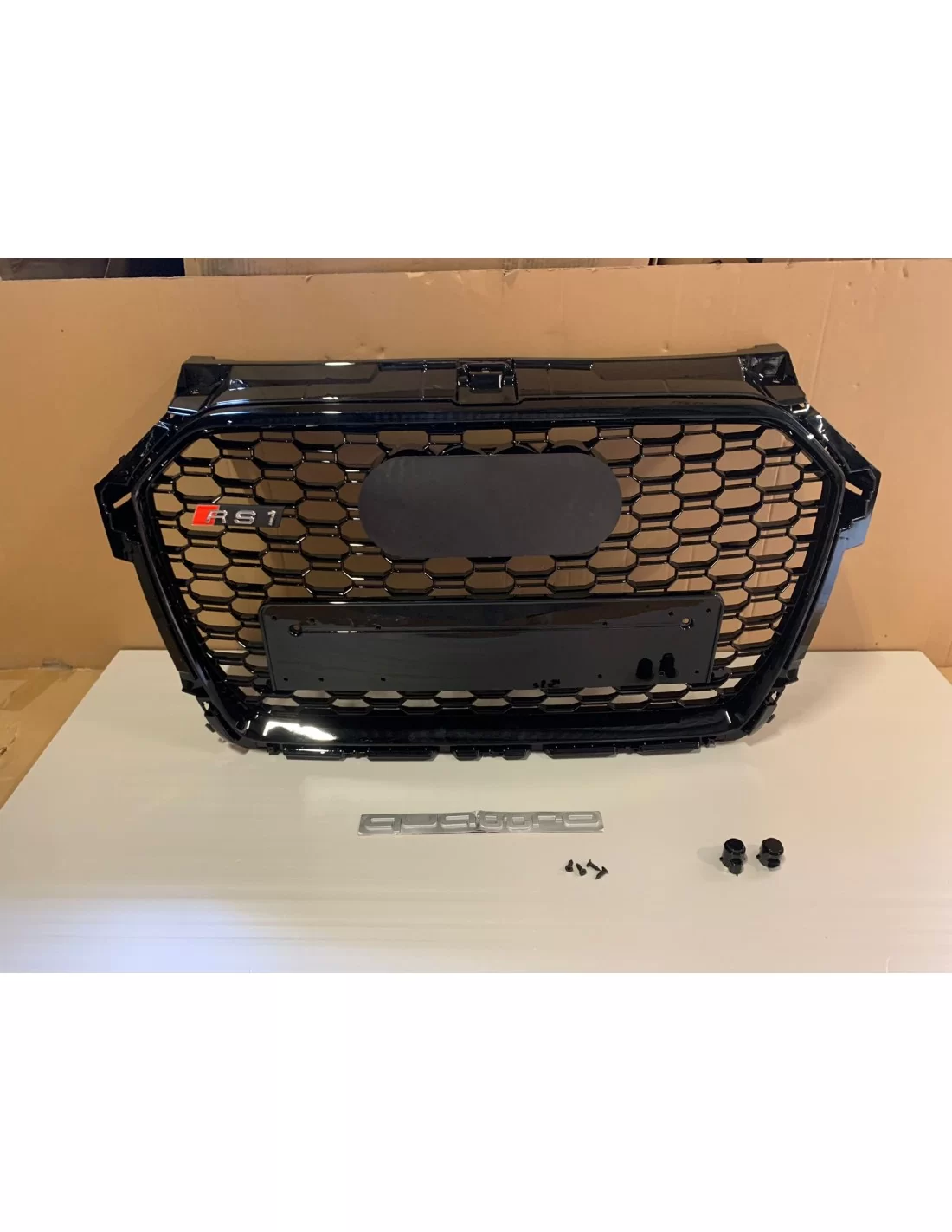  - Audi - For Audi A1 2015-2018 8X grille honeycomb grille front grille in RS1 look black - 3 - Buy the Audi A1 2015-2018 8X Hon