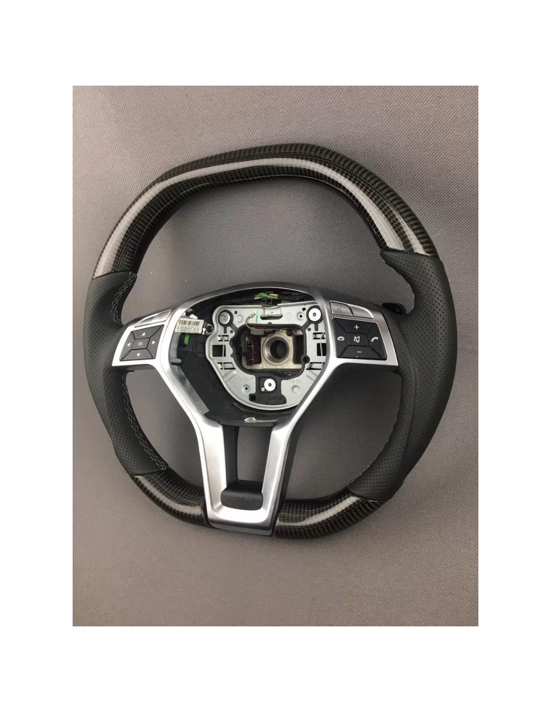 - Steering Wheels - メルセデスベンツCクラスEクラスW207 W204 W212 W218用カーボンファイバーAMGステアリングホイール - 2 - Steering Wheels メルセデスベンツCクラスEクラスW207 W204   - Steering Wheels - メルセデスベンツCクラスEクラスW207 W204 W212 W218用カーボンファイバーAMGステアリングホイール - 2 - Steering Wheels メルセデスベンツCクラスEクラスW207 W204