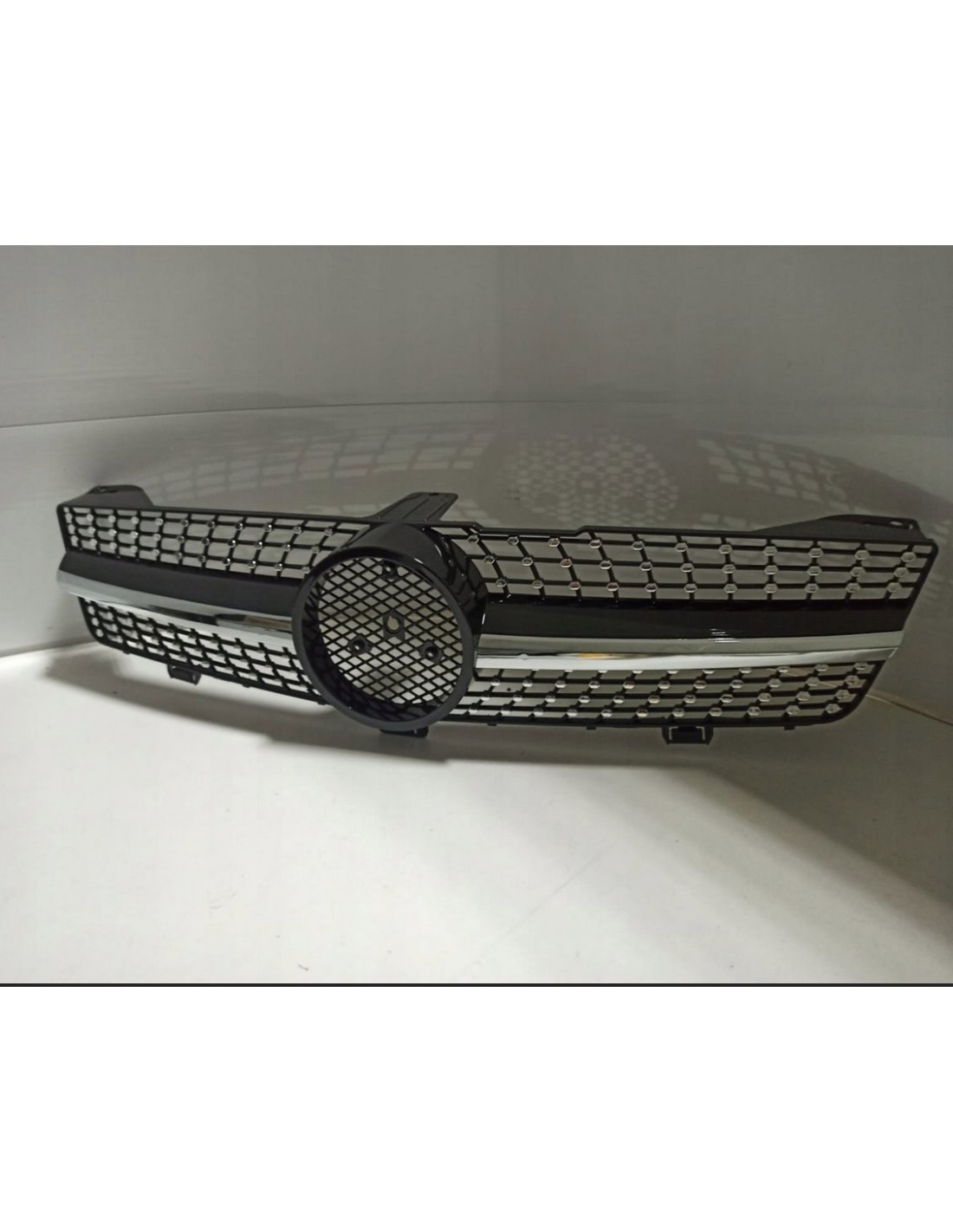 - Mercedes Benz - Решітка радіатора для Mercedes CLS W219 2008-2010 Діамантове срібло - 1 - Оновіть свій Mercedes CLS W219 (200