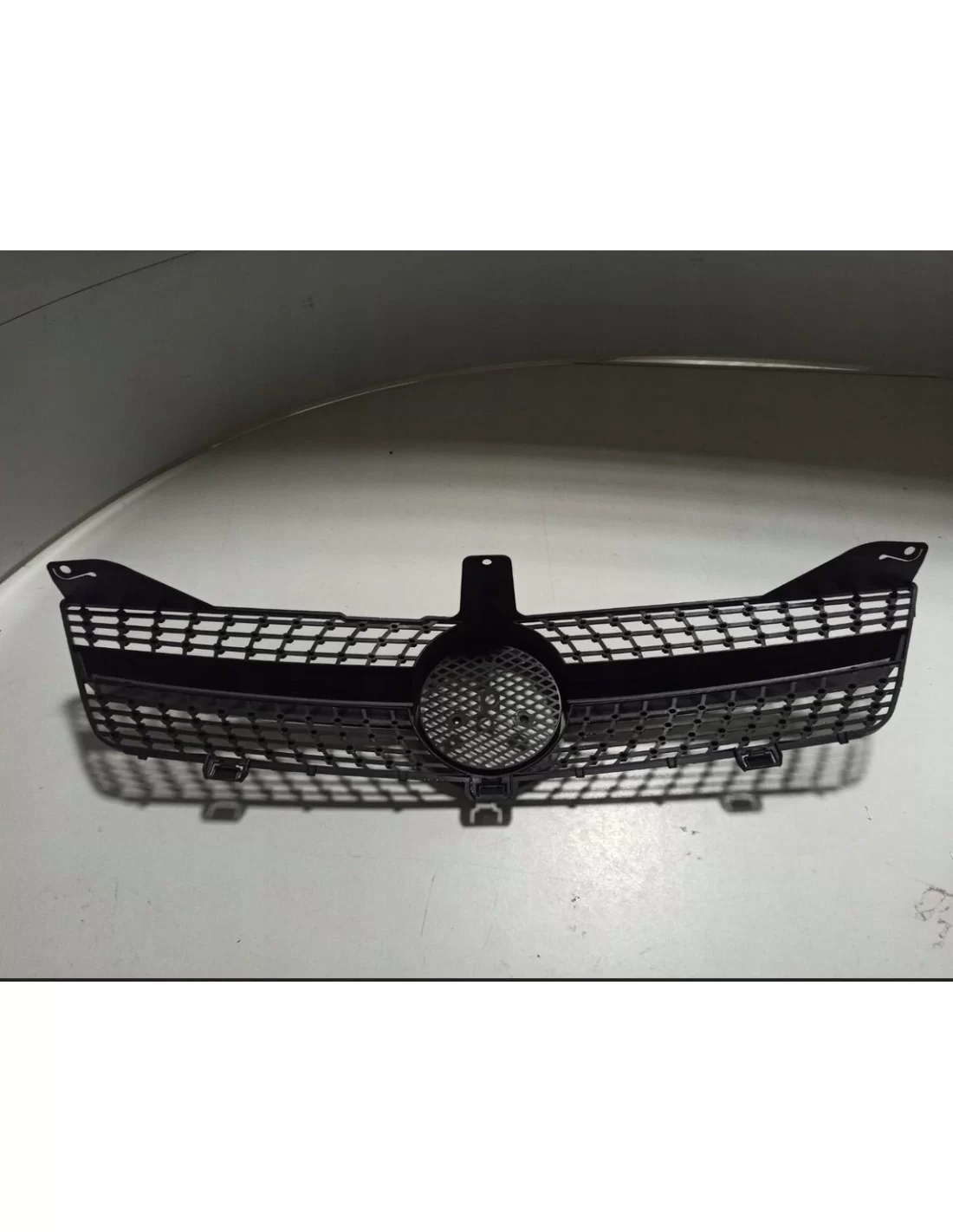 - Mercedes-Benz - Grill for Mercedes CLS W219 2008-2010 Diamond silver - 4 - Upgrade your Mercedes CLS W219 (2008-2010) with a - Mercedes-Benz - Grill for Mercedes CLS W219 2008-2010 Diamond silver - 4 - Upgrade your Mercedes CLS W219 (2008-2010) with a