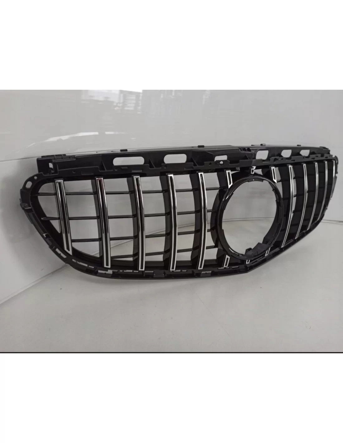  - Mercedes Benz - Решітка радіатора для Mercedes E-CLASS W212 13-16 GT Chrome чорна - 6 - Додайте агресивної елегантності вашом