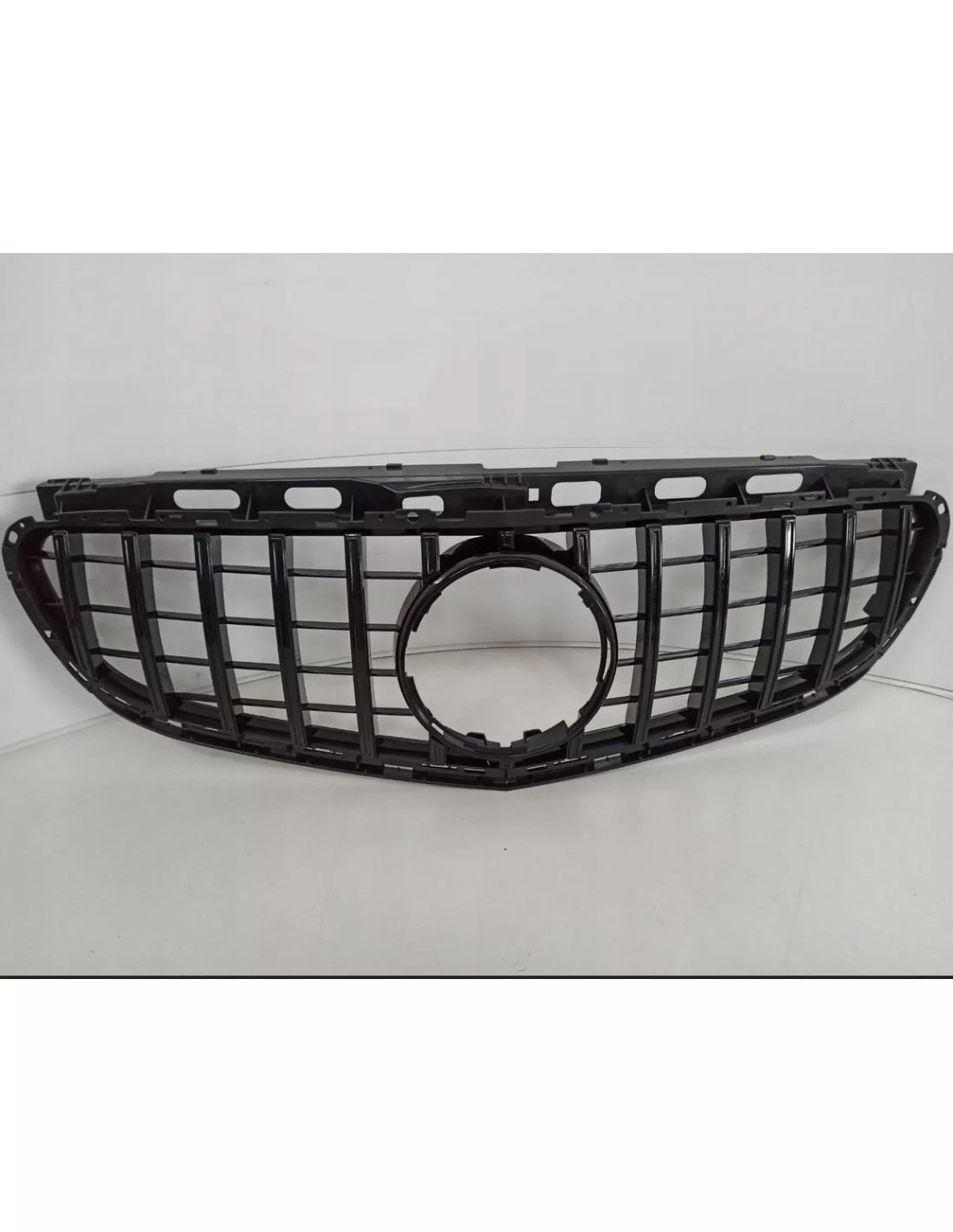  - Mercedes Benz - Grill do Mercedes E-CLASS W212 14-16 GT BLACK+kamera - 4 - Zmodernizuj swoją klasę E W212 (2014-2016) za pomo