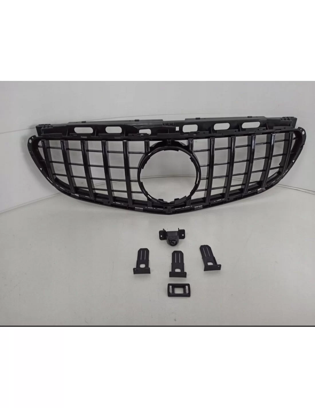  - Mercedes Benz - Grill do Mercedes E-CLASS W212 14-16 GT BLACK+kamera - 5 - Zmodernizuj swoją klasę E W212 (2014-2016) za pomo