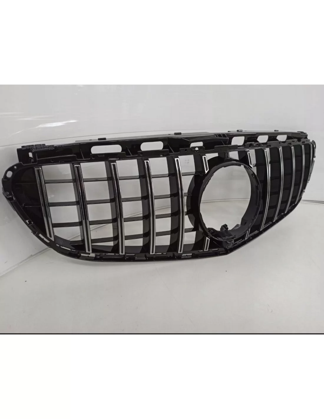 - Mercedes Benz - Grill do Mercedes E-CLASS W212 13-16 GT chrom czarny + kamera - 5 - Wzbogać przód swojej Klasy E W212 (2013-2 - Mercedes Benz - Grill do Mercedes E-CLASS W212 13-16 GT chrom czarny + kamera - 5 - Wzbogać przód swojej Klasy E W212 (2013-2