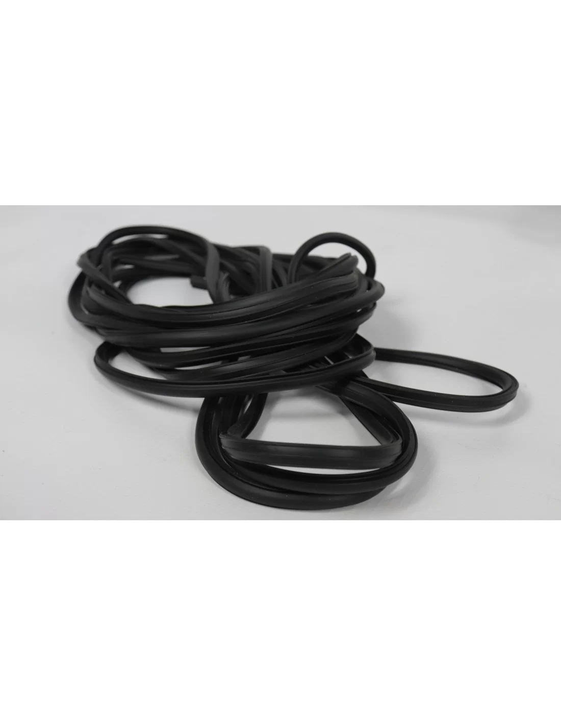 - Fiat - Relling Fiat Doblo 2000-2005 largo - 2 - Actualice su Fiat Doblo con esta larga relinga de techo. Diseño robusto para - Fiat - Relling Fiat Doblo 2000-2005 largo - 2 - Actualice su Fiat Doblo con esta larga relinga de techo. Diseño robusto para