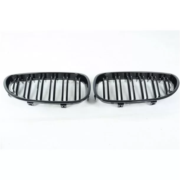  - BMW - Griglia a rene BMW 5 E60 2003-2010 nero lucido - 1 - Elevate la vostra BMW E60 con la nostra griglia a rene nera lucida