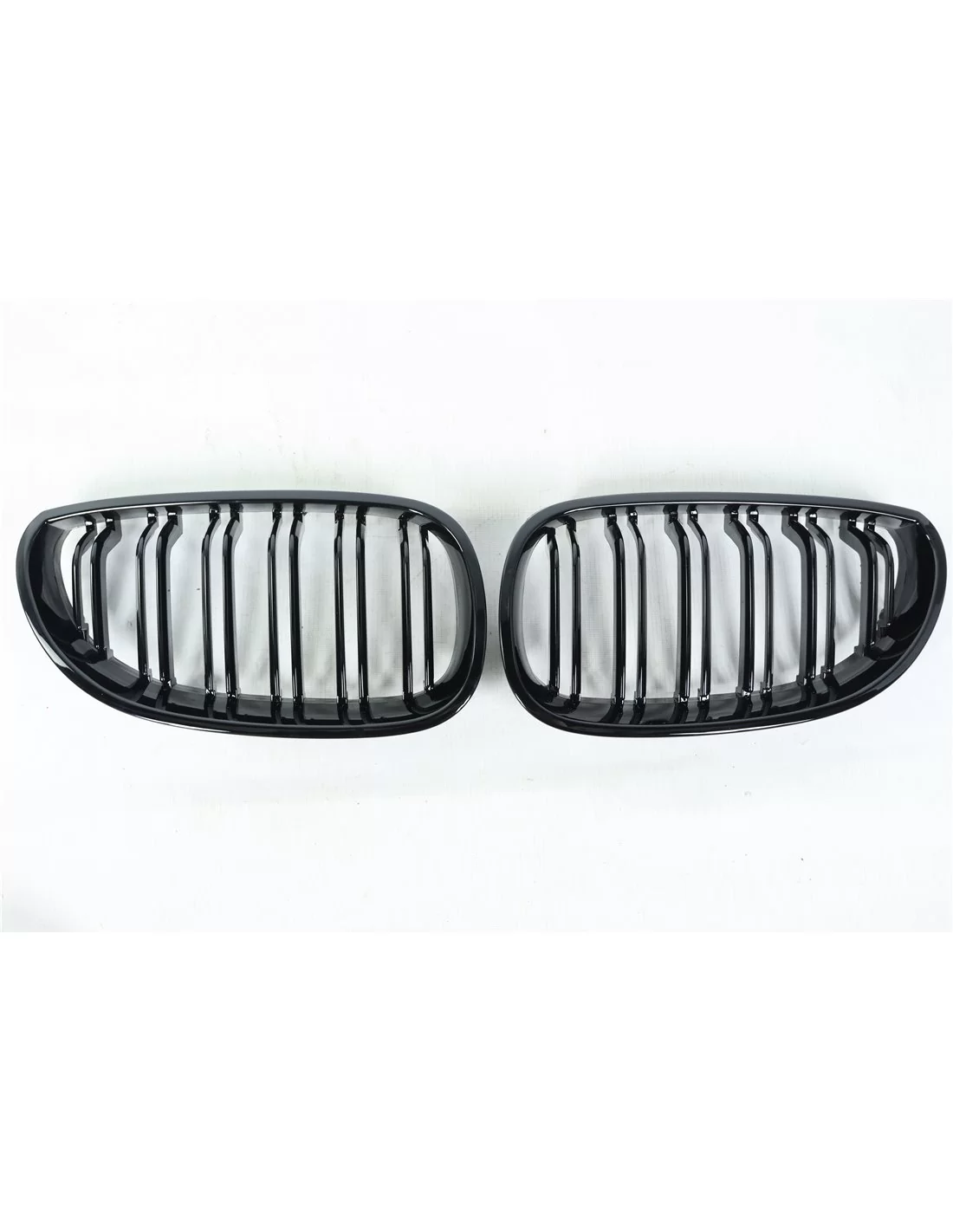  - BMW - Rejilla Kidney BMW 5 E60 2003-2010 negro brillante - 2 - ¡Eleve su BMW E60 con nuestra parrilla de riñón negro brillant