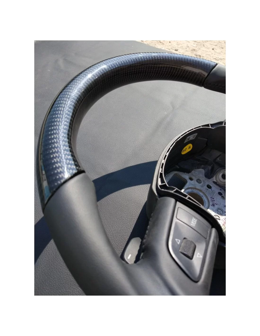  - Volante - Audi A3 A4 A6 Q7 Volante in pelle di carbonio - 6 - Acquista il volante Audi A3 A4 A6 Q7 in pelle di carbonio su Tu