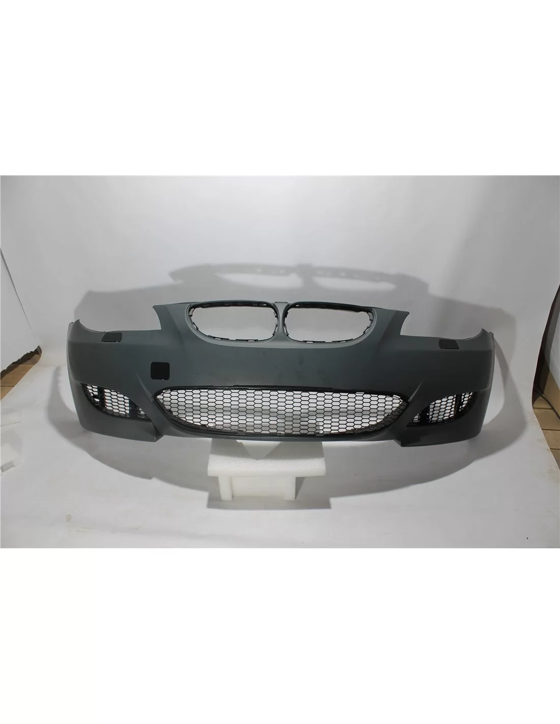  - BMW - Zderzak przedni w stylu BMW E60 E61 M5 - 7 - Ulepsz swoje BMW E60 E61 za pomocą naszego przedniego zderzaka w stylu M5,