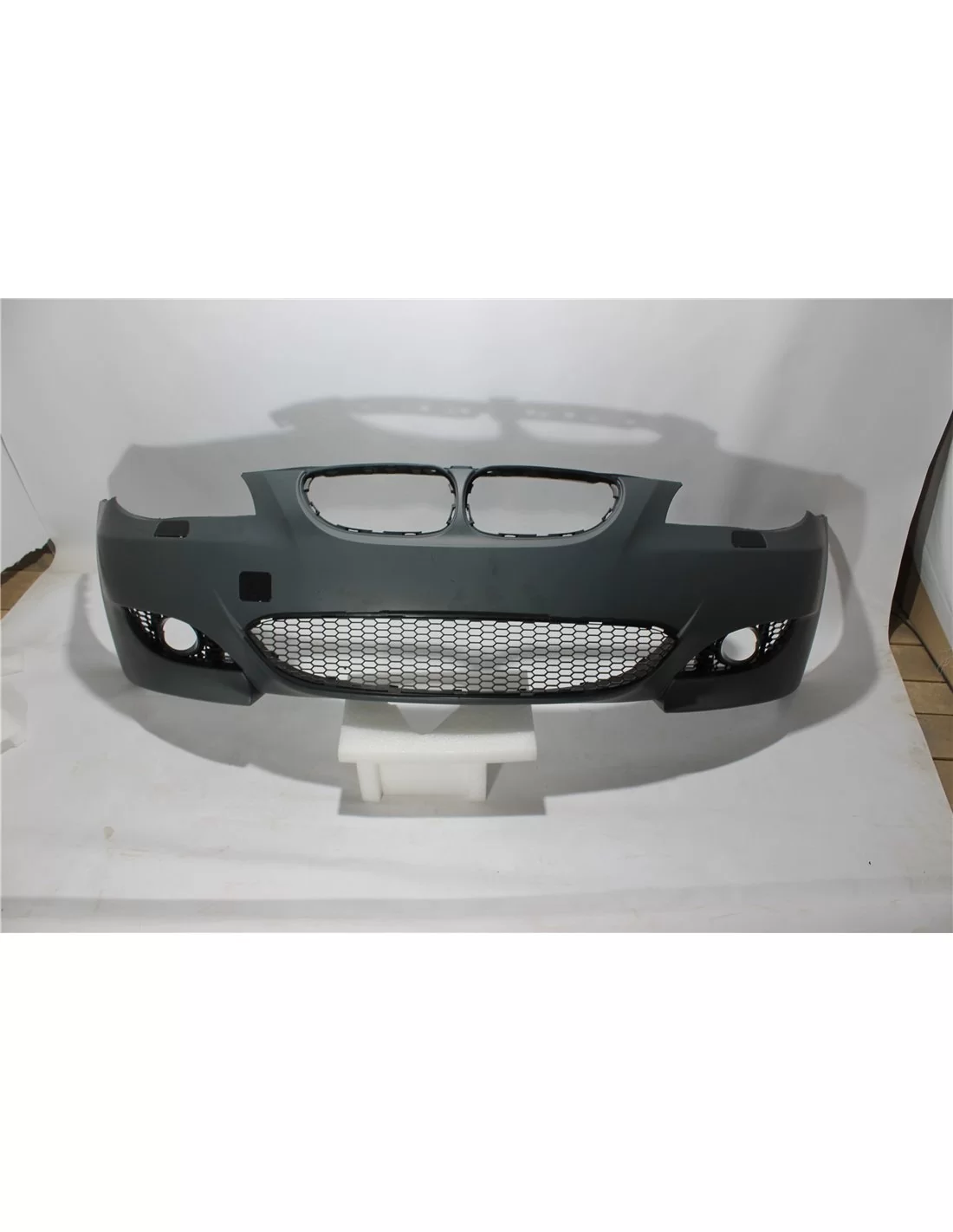  - BMW - Zderzak przedni w stylu BMW E60 E61 M5 - 1 - Podkreśl styl swojego BMW E60 E61 dzięki naszemu przedniemu zderzakowi w s
