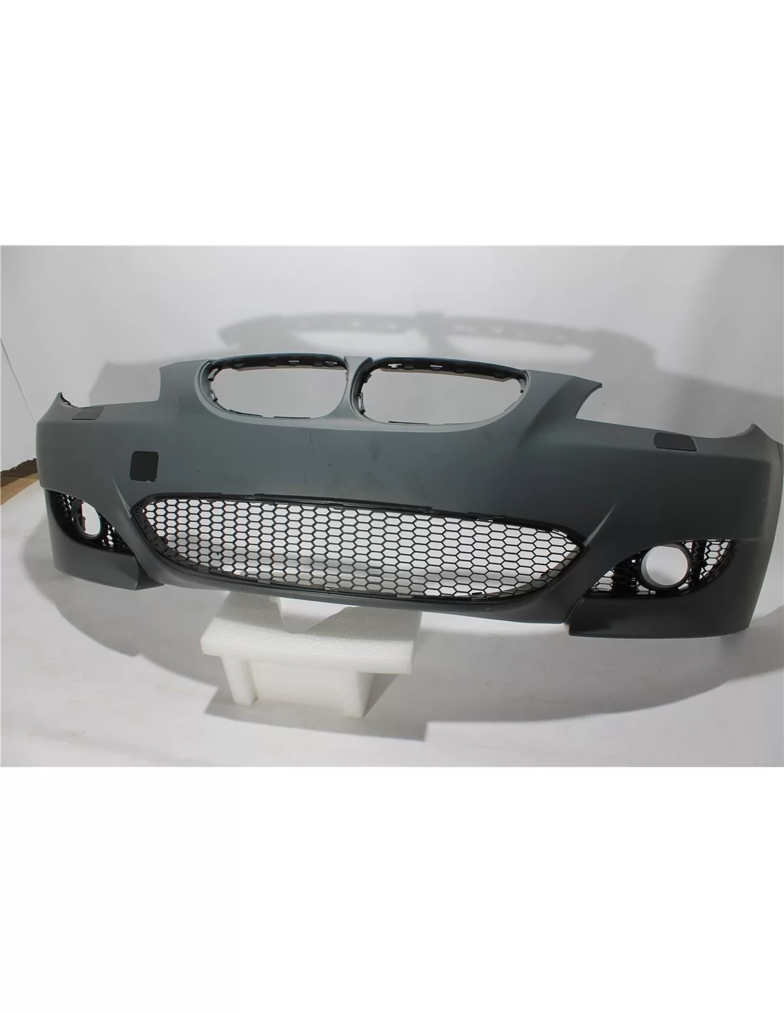  - BMW - Zderzak przedni w stylu BMW E60 E61 M5 - 5 - Podkreśl styl swojego BMW E60 E61 dzięki naszemu przedniemu zderzakowi w s