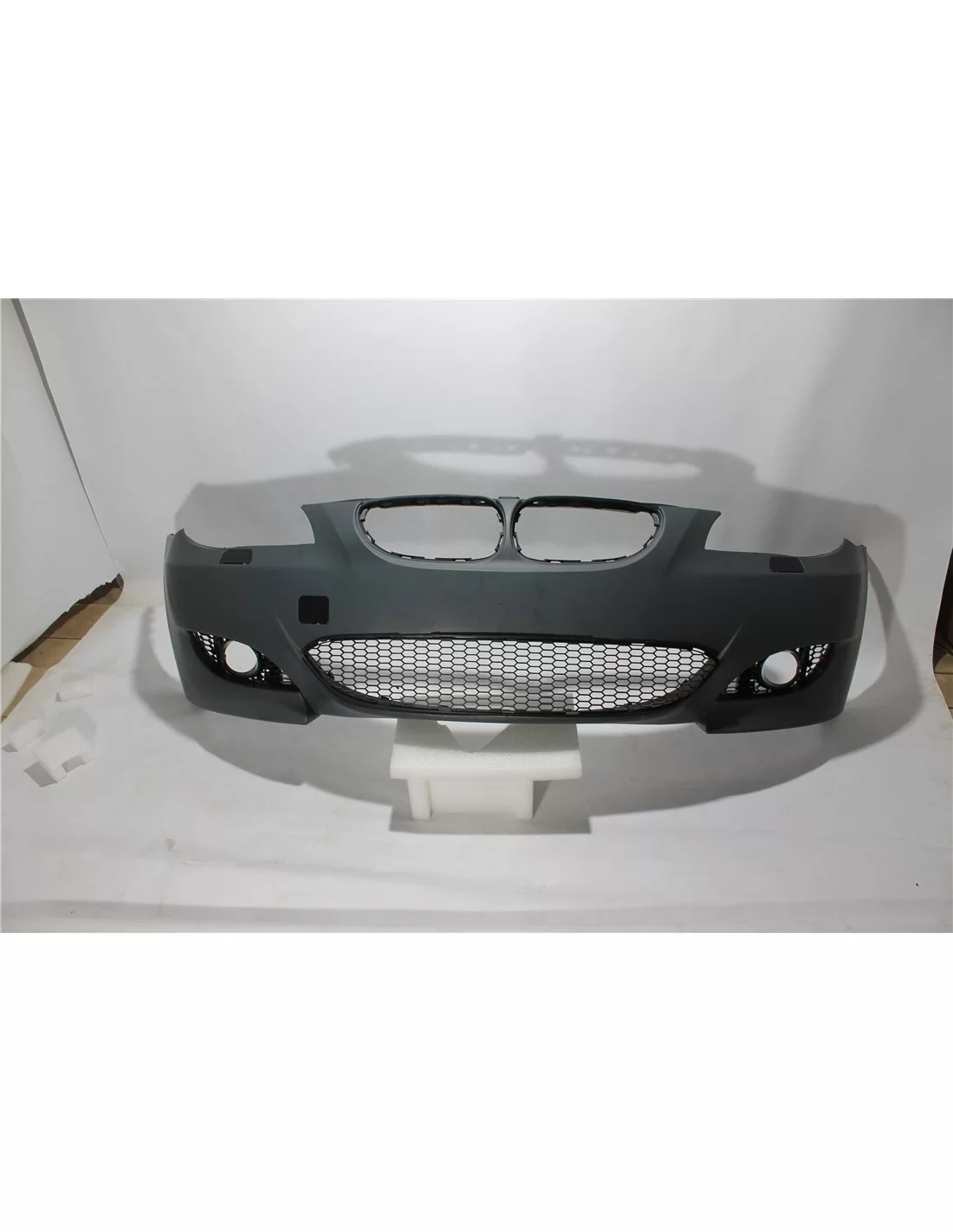  - BMW - Zderzak przedni w stylu BMW E60 E61 M5 - 10 - Podkreśl styl swojego BMW E60 E61 dzięki naszemu przedniemu zderzakowi w 