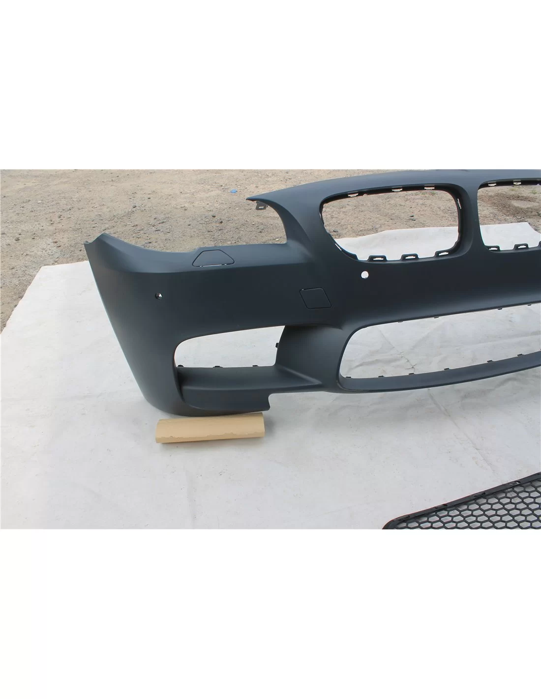  - BMW - M5 型宝马 F10 2010-2013 保险杠 - 6 - 使用我们的 M5 型保险杠提升您的宝马 F10 的外观！完美提升性能和风格❕⚡️