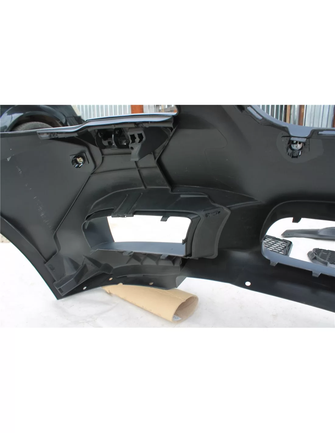 - BMW - BMW F10 2010-2013 stötfångare i M5-stil - 11 - Förhöj din BMW F10:s utseende med vår stötfångare i M5-stil! Perfekt för  - BMW - BMW F10 2010-2013 stötfångare i M5-stil - 11 - Förhöj din BMW F10:s utseende med vår stötfångare i M5-stil! Perfekt för