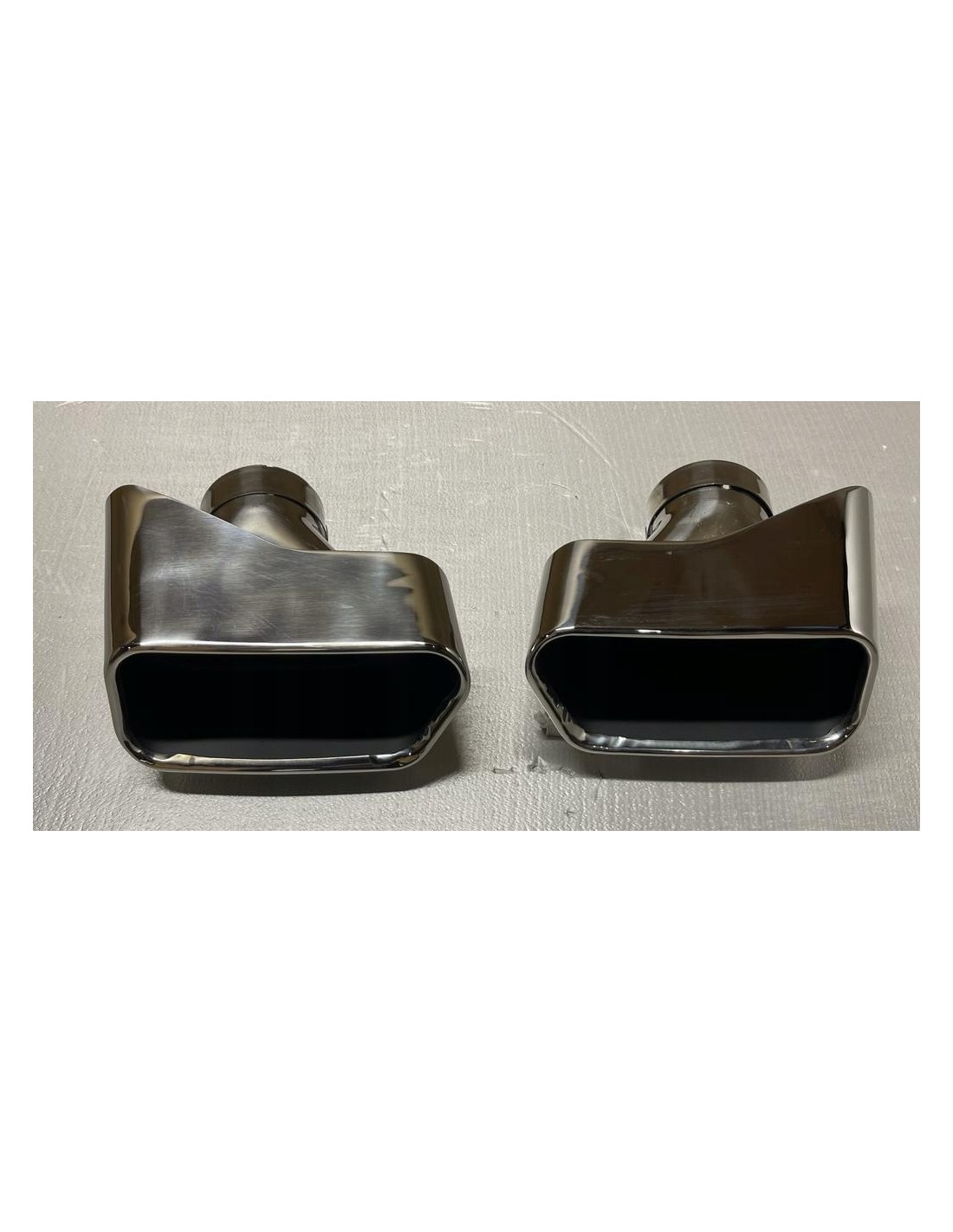 - BMW - Końcówki wydechu BMW F10 - 1 - Zwiększ osiągi i styl swojego BMW F10 dzięki naszym wysokiej jakości końcówkom układu wy - BMW - Końcówki wydechu BMW F10 - 1 - Zwiększ osiągi i styl swojego BMW F10 dzięki naszym wysokiej jakości końcówkom układu wy