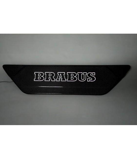Fixação da porta traseira BRABUS LOGO em carbono LED para Mercedes W463A