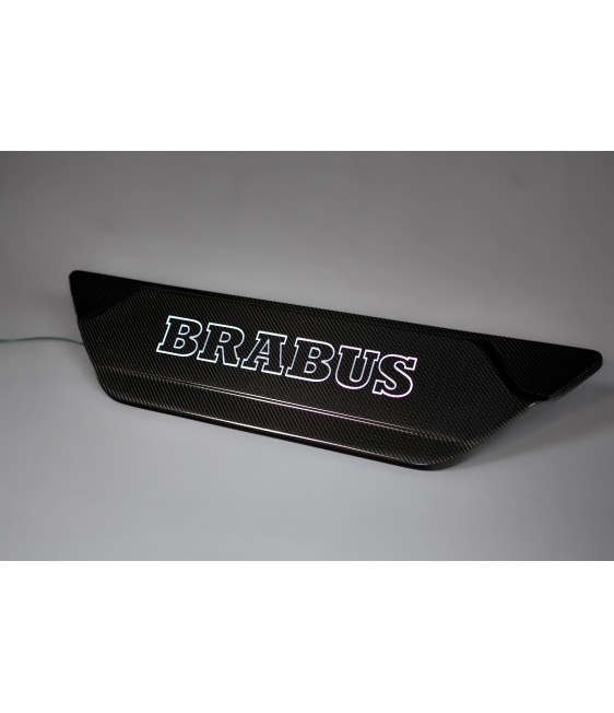Fixação da porta traseira BRABUS LOGO em carbono LED para Mercedes W463A