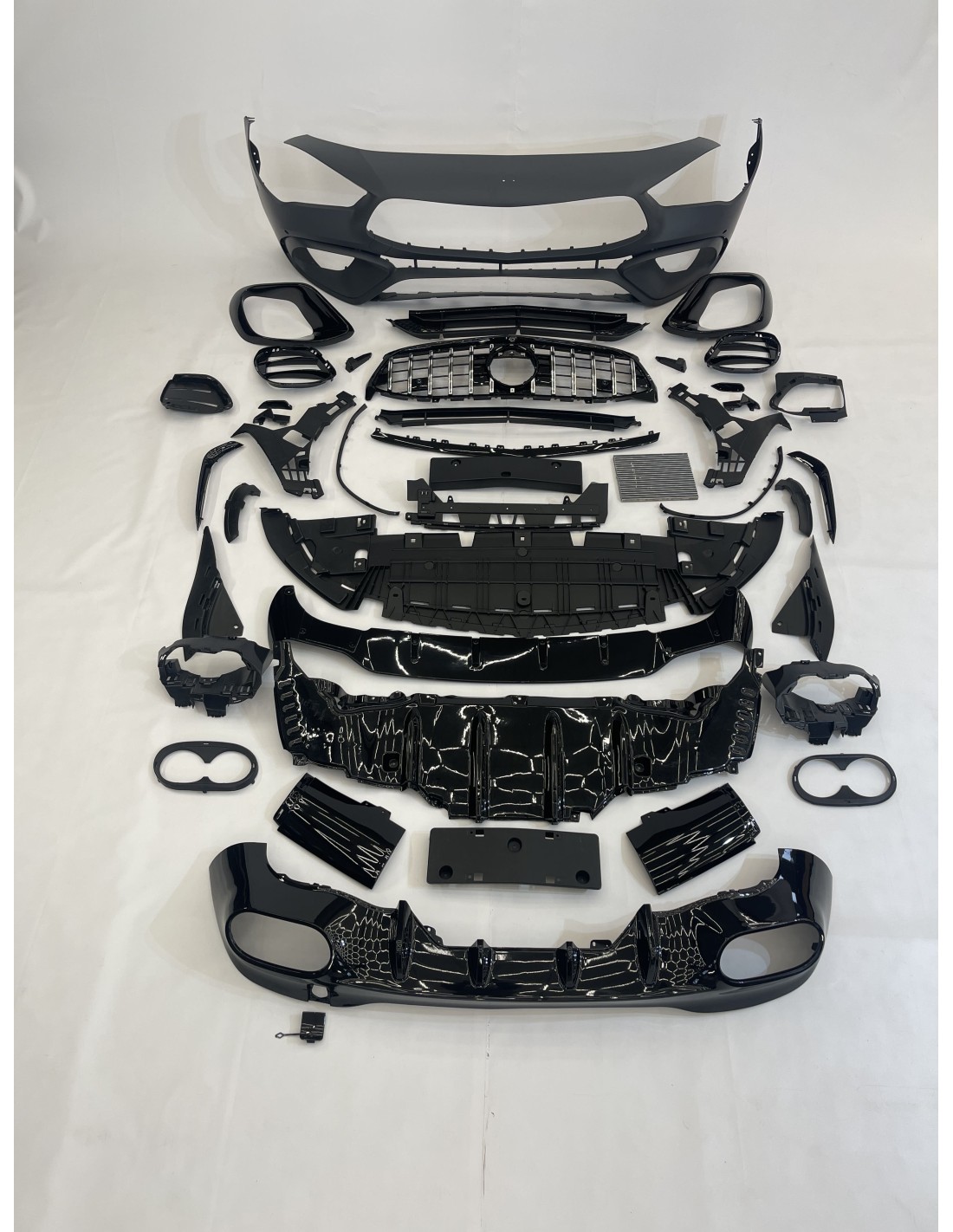 Mercedes-Benz Bodykit CLA45 AMG voor Mercedes CLA-klasse CLA C118 2019 Mercedes-Benz Bodykit CLA45 AMG voor Mercedes CLA-klasse CLA C118 2019