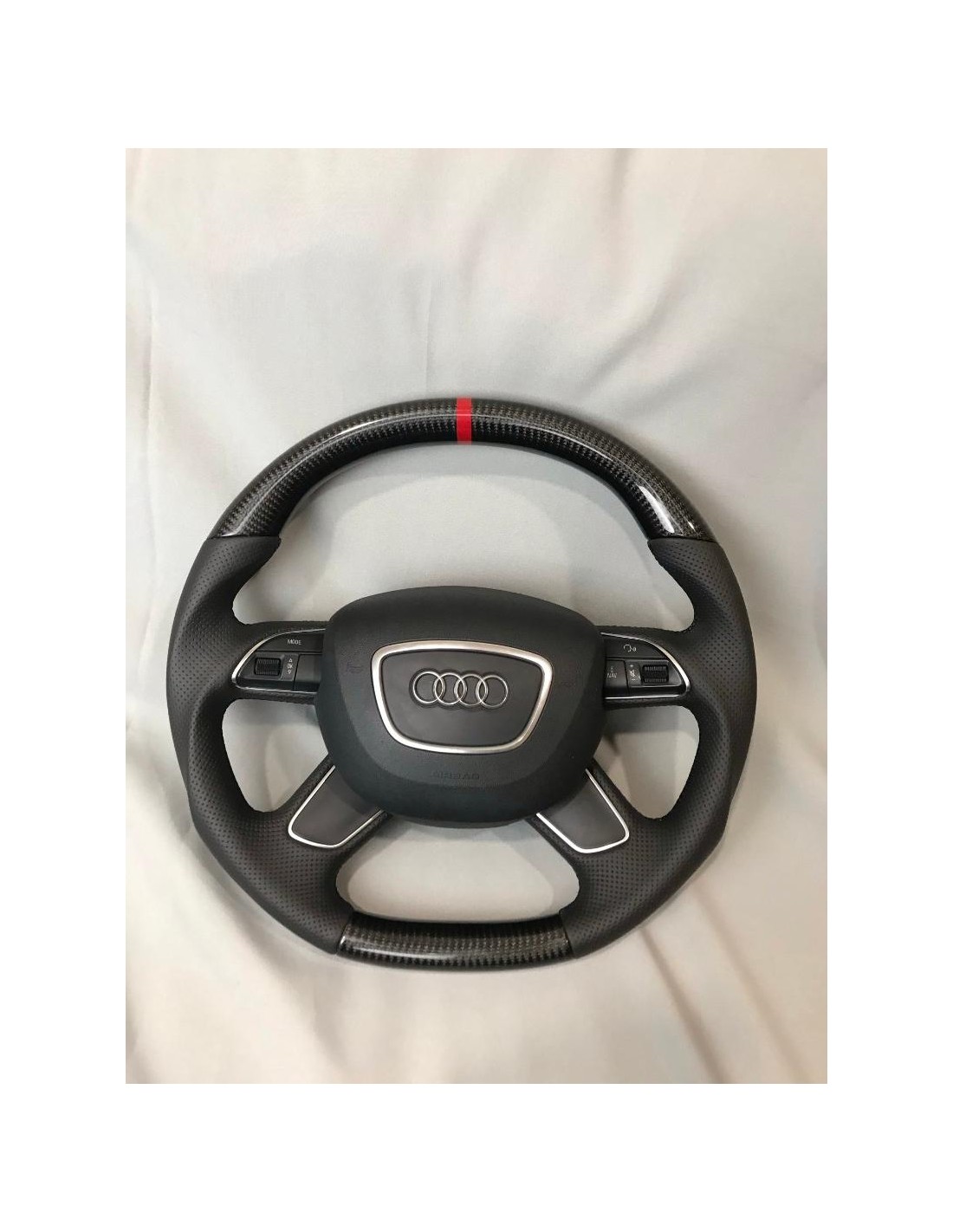  - Steering Wheels - Audi A4 A5 Q5 Ratt i kolfiber och läder - 1 - Handla Audi A4 A5 Q5 Ratt i Kolfiberläder på Tuneverse! Uppgr
