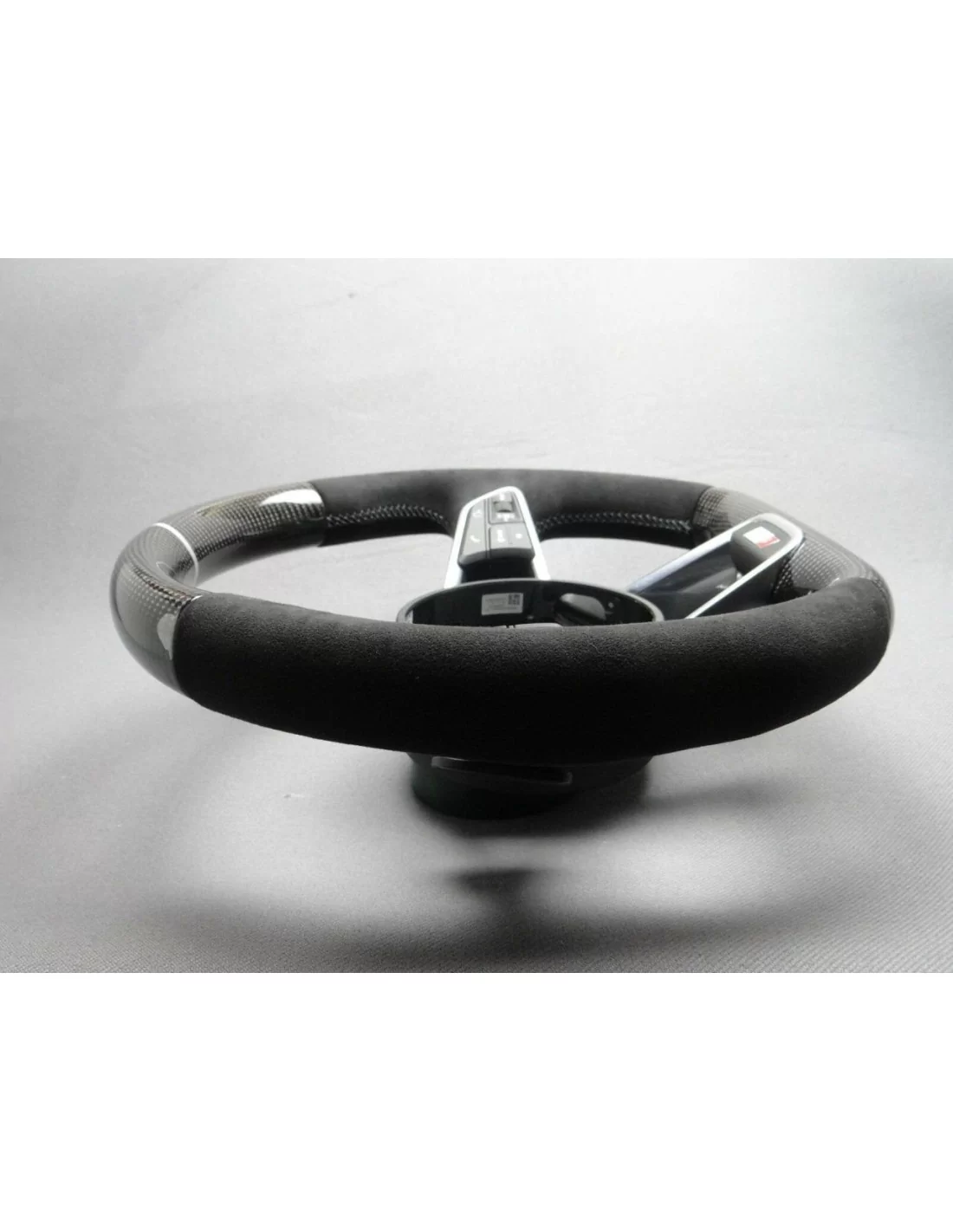  - Steering Wheels - Audi TT R8 Stuur Carbon Alcantara - 9 - Bestel Audi TT R8 Stuur Carbon Alcantara bij Tuneverse! Verbeter je