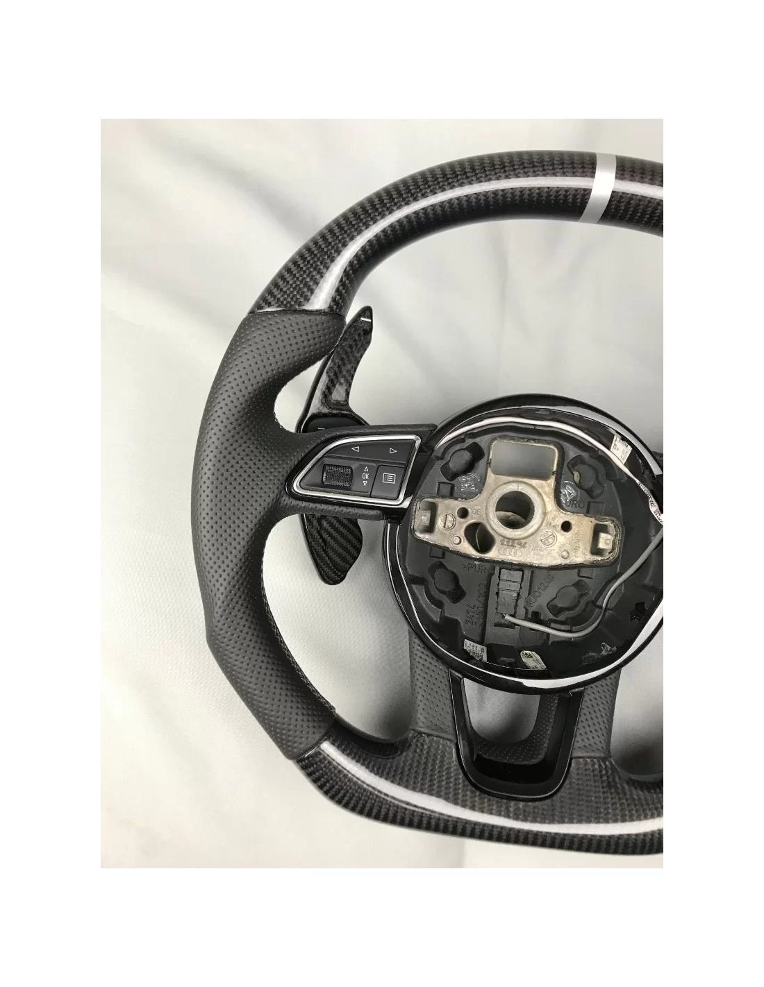  - Steering Wheels - アウディQ5 SQ5 Q7 A1 A3 SQ7ステアリングホイールカーボンレザー - 4 - Steering Wheels アウディQ5 SQ5 Q7 A1 A3 SQ7ステアリングホイールカーボンレザー
