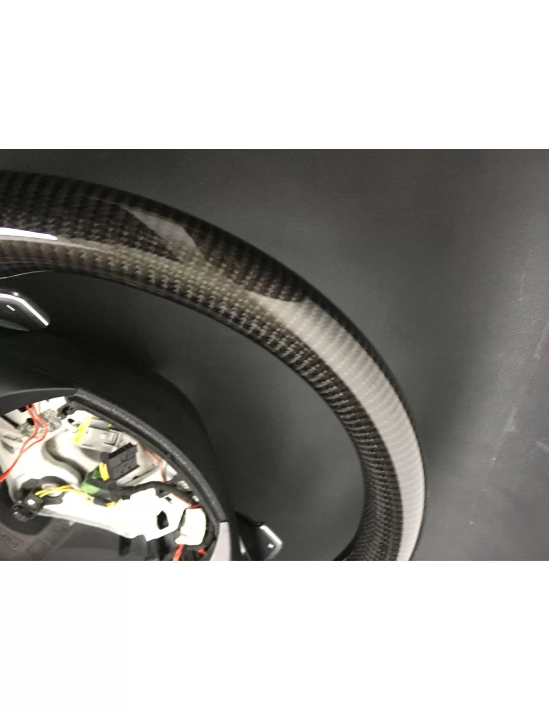  - Steering Wheels - BMW E70 E71 Stuur Carbon Leder M-pack - 7 - Ontdek het BMW E70 E71 Stuur Carbon Leder M-pack bij Tuneverse!