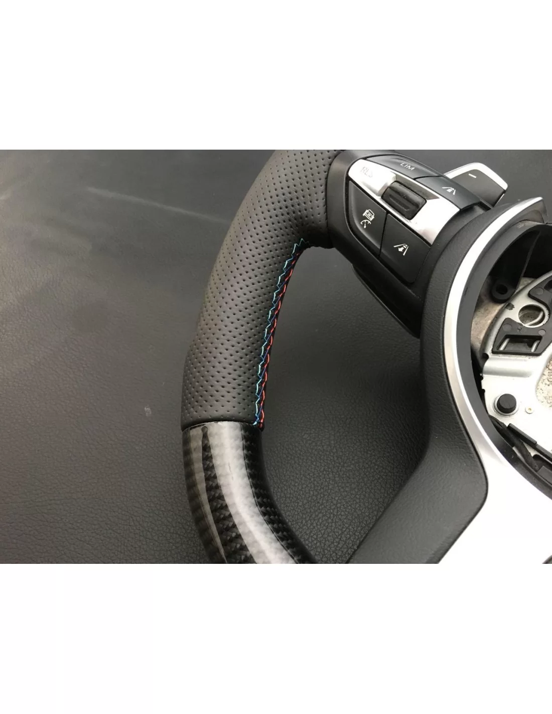  - Steering Wheels - BMW F30 F31 F15 F16 Stuur Carbon Leder - 2 - Koop BMW F30 F31 F15 F16 Stuur Carbon Leer bij Tuneverse! Upgr