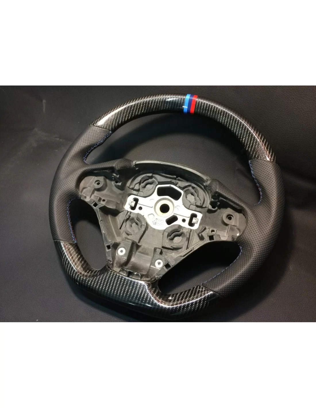 - Steering Wheels - Kierownica BMW F30 F31 F15 F16 ze skóry węglowej - 2 - Kierownica BMW F30 F31 F15 F16 ze skóry węglowej - Steering Wheels - Kierownica BMW F30 F31 F15 F16 ze skóry węglowej - 2 - Kierownica BMW F30 F31 F15 F16 ze skóry węglowej
