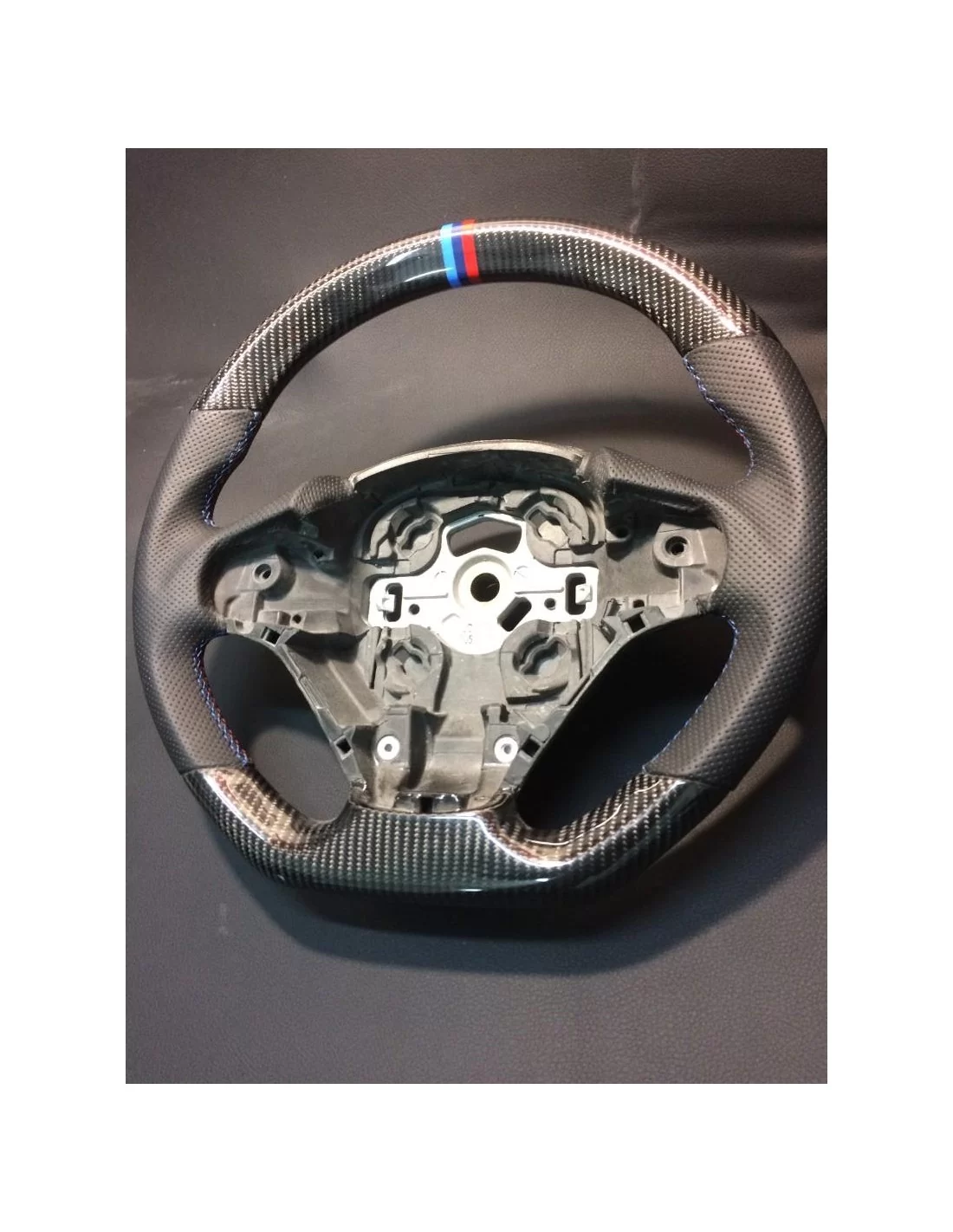 - Volante - BMW F30 F31 F15 F16 Volante Cuero Carbono - 3 - ¡Consiga su BMW F30 F31 F15 F16 Volante Cuero Carbono en Tuneverse! - Volante - BMW F30 F31 F15 F16 Volante Cuero Carbono - 3 - ¡Consiga su BMW F30 F31 F15 F16 Volante Cuero Carbono en Tuneverse!