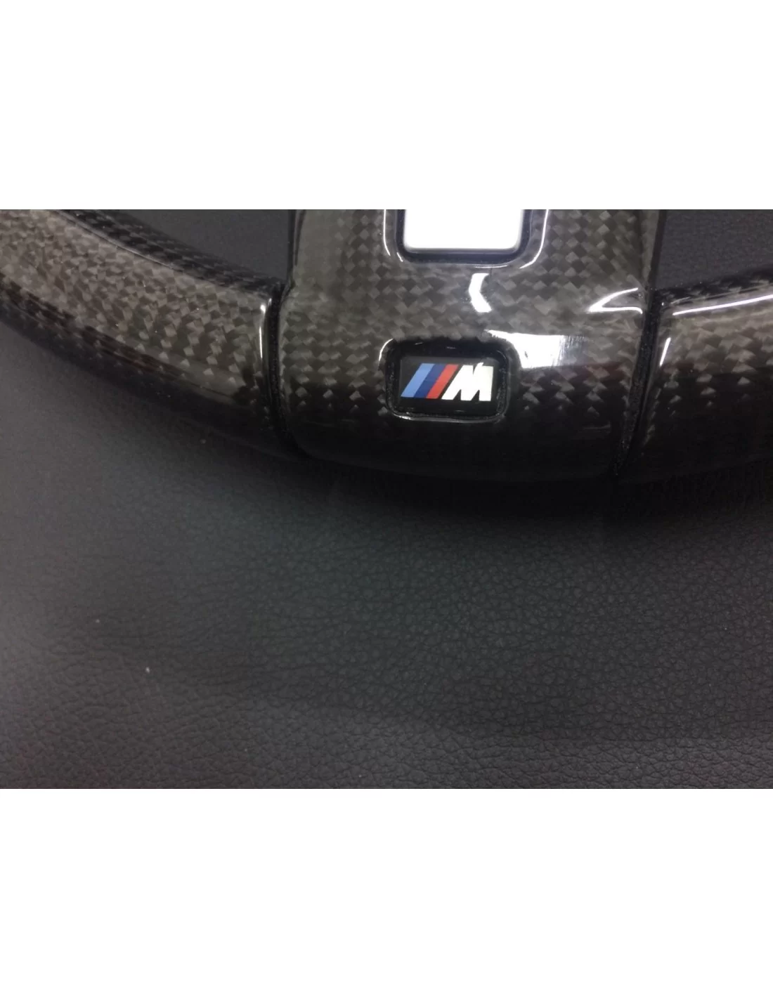  - Volante - BMW F30 F31 F32 F35 F15 X5 F16 X6 F20 Volante Cuero Carbono - 6 - Eleve su experiencia de conducción con el volante