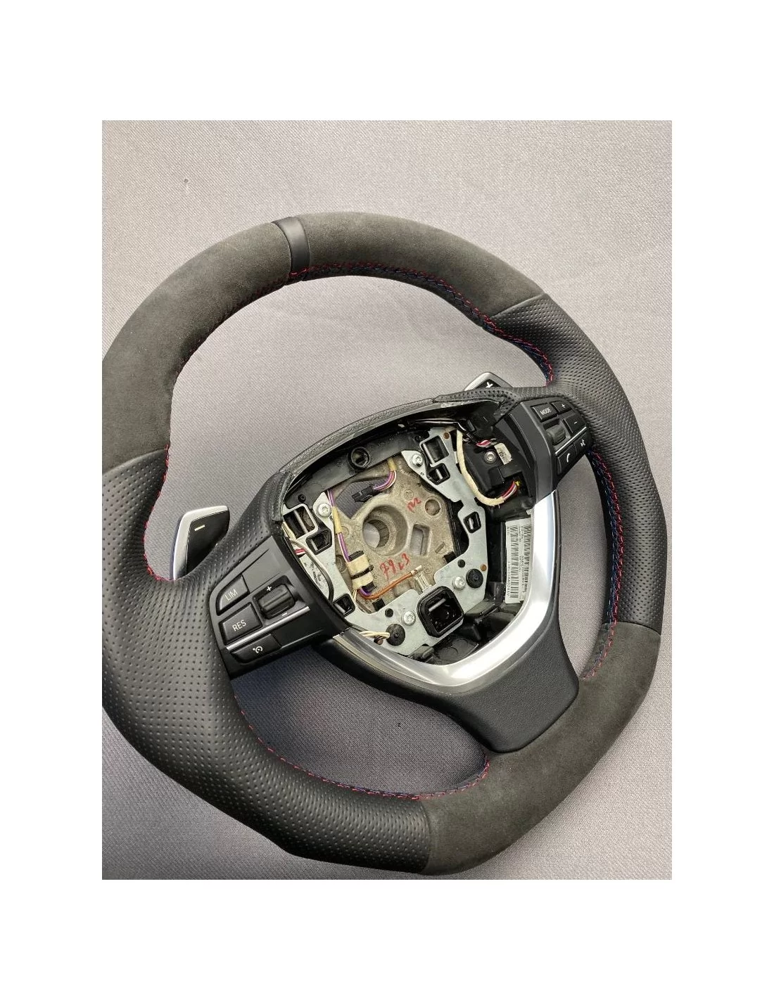 - Volante - BMW F10 F01 Volante Alcantara Carbono - 2 - ¡Mejore su BMW con el volante F10 F01 Alcantara Carbon en Tuneverse! Ex - Volante - BMW F10 F01 Volante Alcantara Carbono - 2 - ¡Mejore su BMW con el volante F10 F01 Alcantara Carbon en Tuneverse! Ex