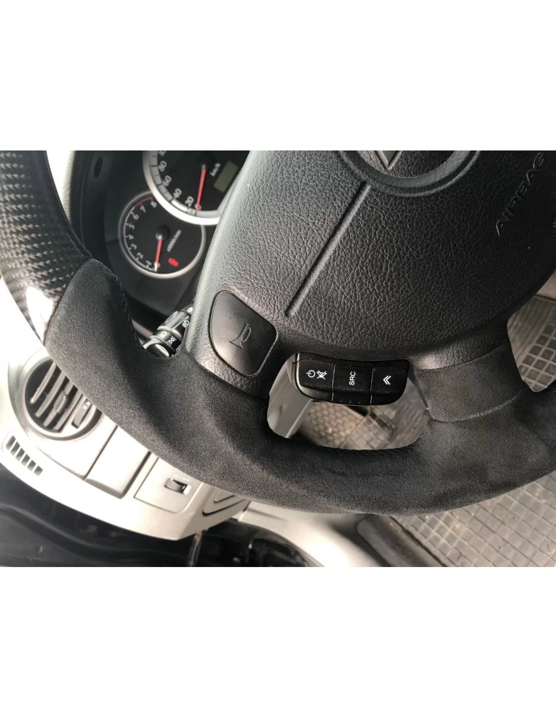- Steering Wheels - Chevrolet Lacetti 2006 Volante Carbono Alcantara - 4 - Actualize o seu Chevrolet Lacetti 2006 com o nosso V - Steering Wheels - Chevrolet Lacetti 2006 Volante Carbono Alcantara - 4 - Actualize o seu Chevrolet Lacetti 2006 com o nosso V