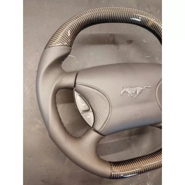  - Steering Wheels - Ford Mustang 1999-2005 Stuur Carbon Leer - 1 - Upgrade je Ford Mustang (1999-2005) met ons carbon lederen s