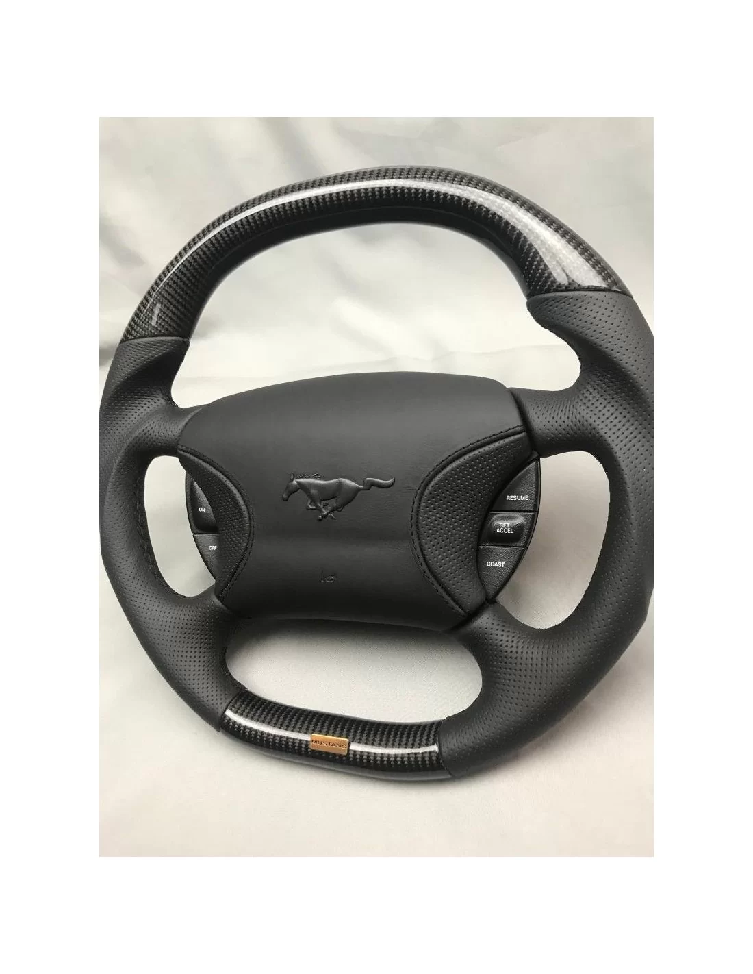  - Steering Wheels - Ford Mustang Steering Wheel Carbon Leather - 2 - Transform your Ford Mustang with our premium Carbon Leathe