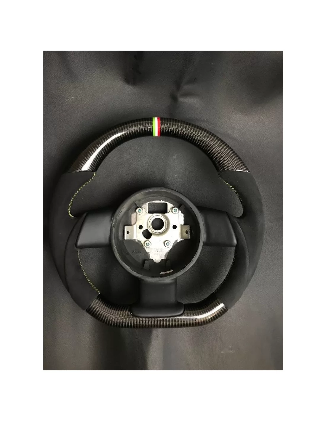  - Steering Wheels - Lamborghini Gallardo LP540 LP560 Volante Carbono Alcantara - 2 - Actualize o seu Lamborghini Gallardo LP540