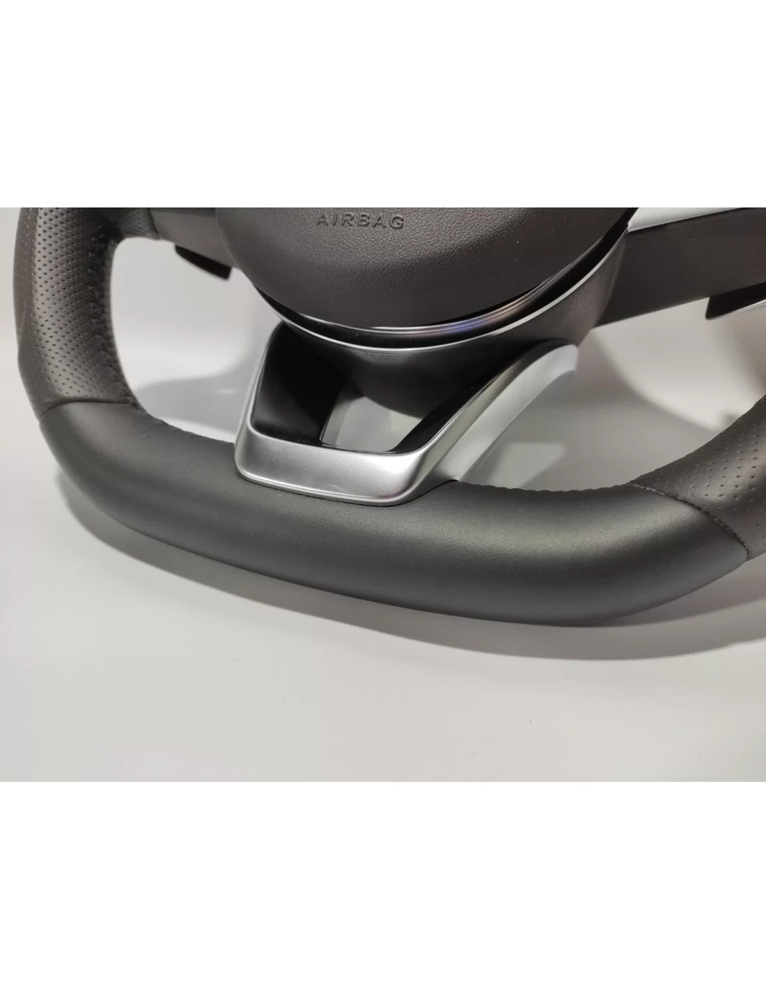  - Steering Wheels - Mercedes-Benz GLE GLC GLS C CLA W205 W166 X166 Stuur Zwart Pianoleder - 5 - Breid uw Mercedes-Benz uit met 