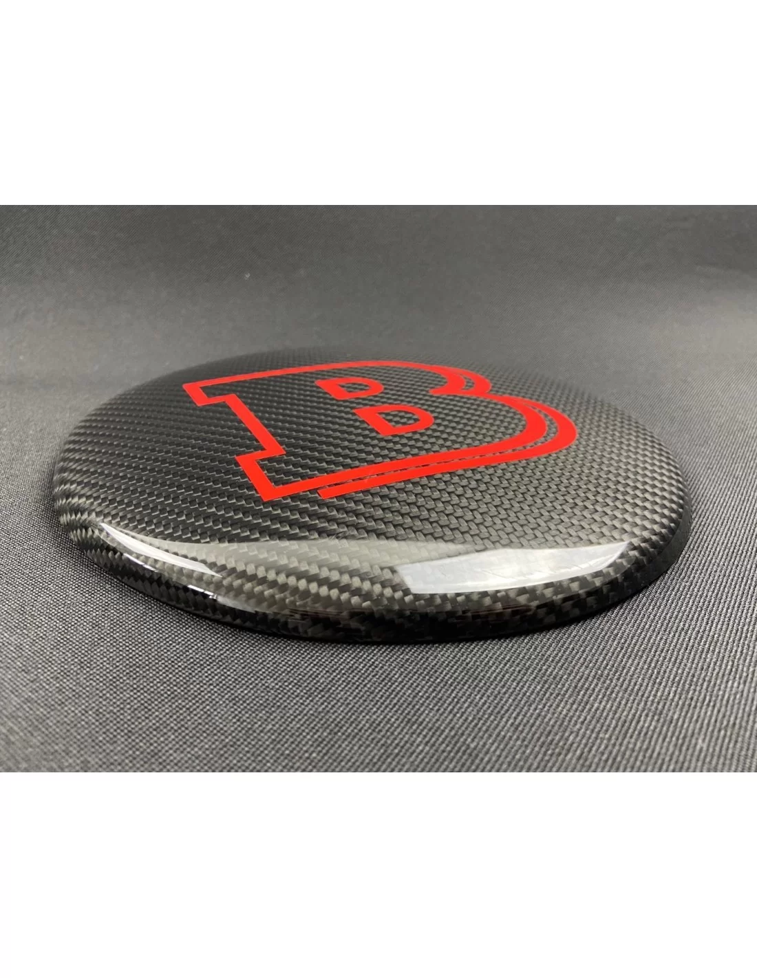 - Logos & Emblems - Carbon fiber voorgrille rood badge embleem logo Brabus voor Mercedes-Benz G-Wagon G-Klasse W463 - 6 - Upgra  - Logos & Emblems - Carbon fiber voorgrille rood badge embleem logo Brabus voor Mercedes-Benz G-Wagon G-Klasse W463 - 6 - Upgra