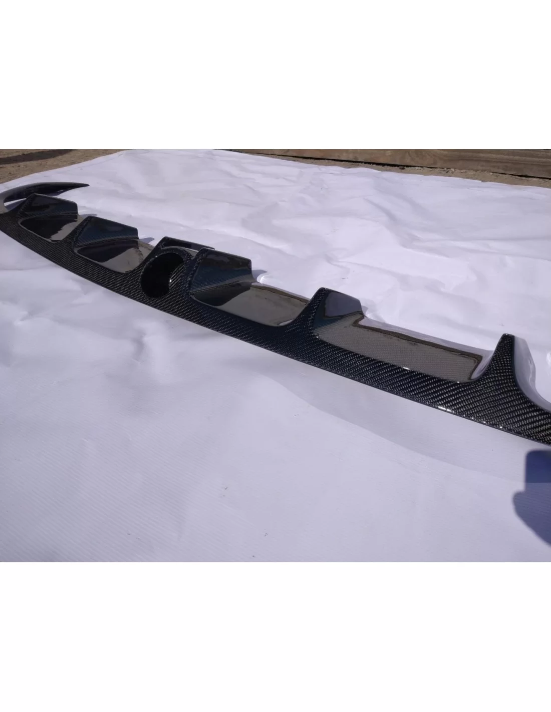  - Mercedes Benz - Mercedes-Benz CLS-Class W219 Diffuseur de pare-chocs arrière en carbone - 7 - Améliorez votre Mercedes CLS W2